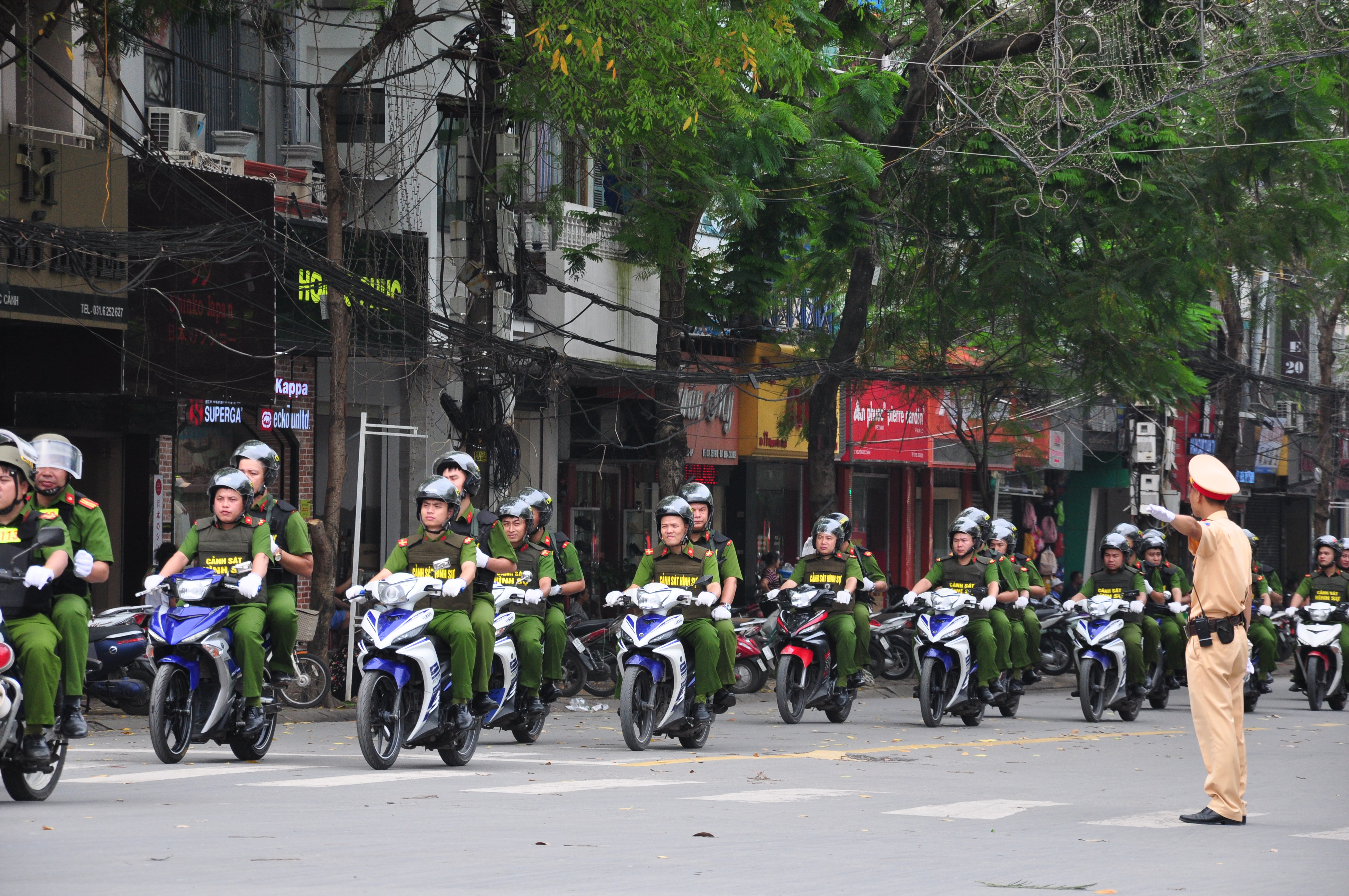 Đảm bảo TTATGT cho trận đấu bóng đã Đội tuyển Việt Nam và Đội tuyển Thái Lan
