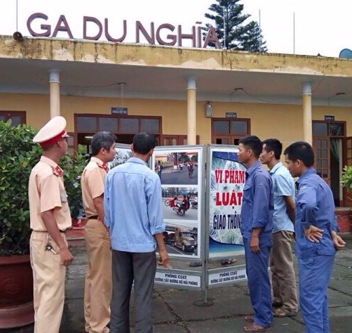 Đẩy mạnh tuyên truyền trật tự an toàn giao thông đường sắt