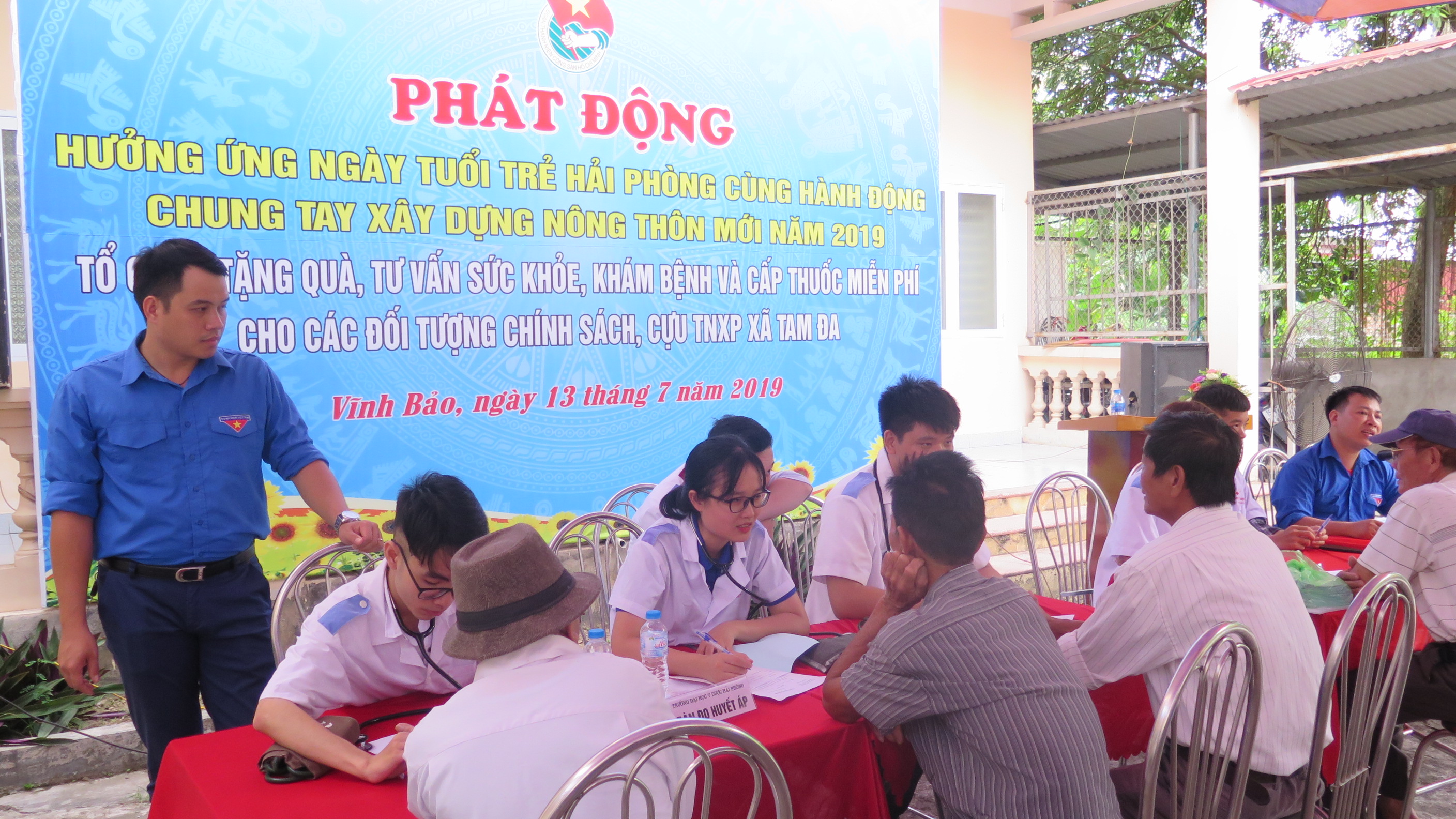 Đoàn thanh niên CATP: Khám chữa bệnh hơn 120 người dân tại xã Tam Đa, huyện Vĩnh Bảo