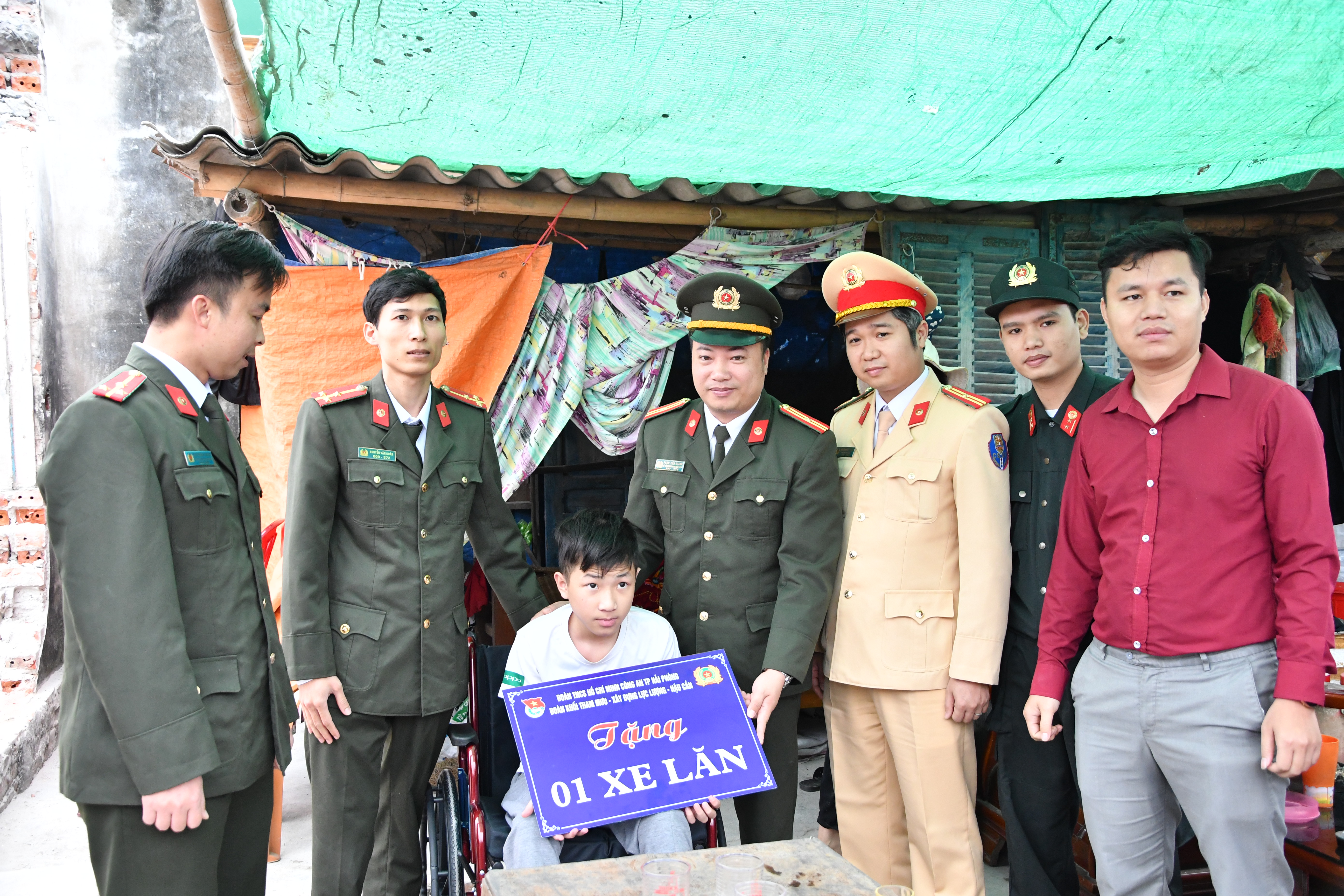 Đoàn thanh niên CATP: Khởi công xây dựng nhà 