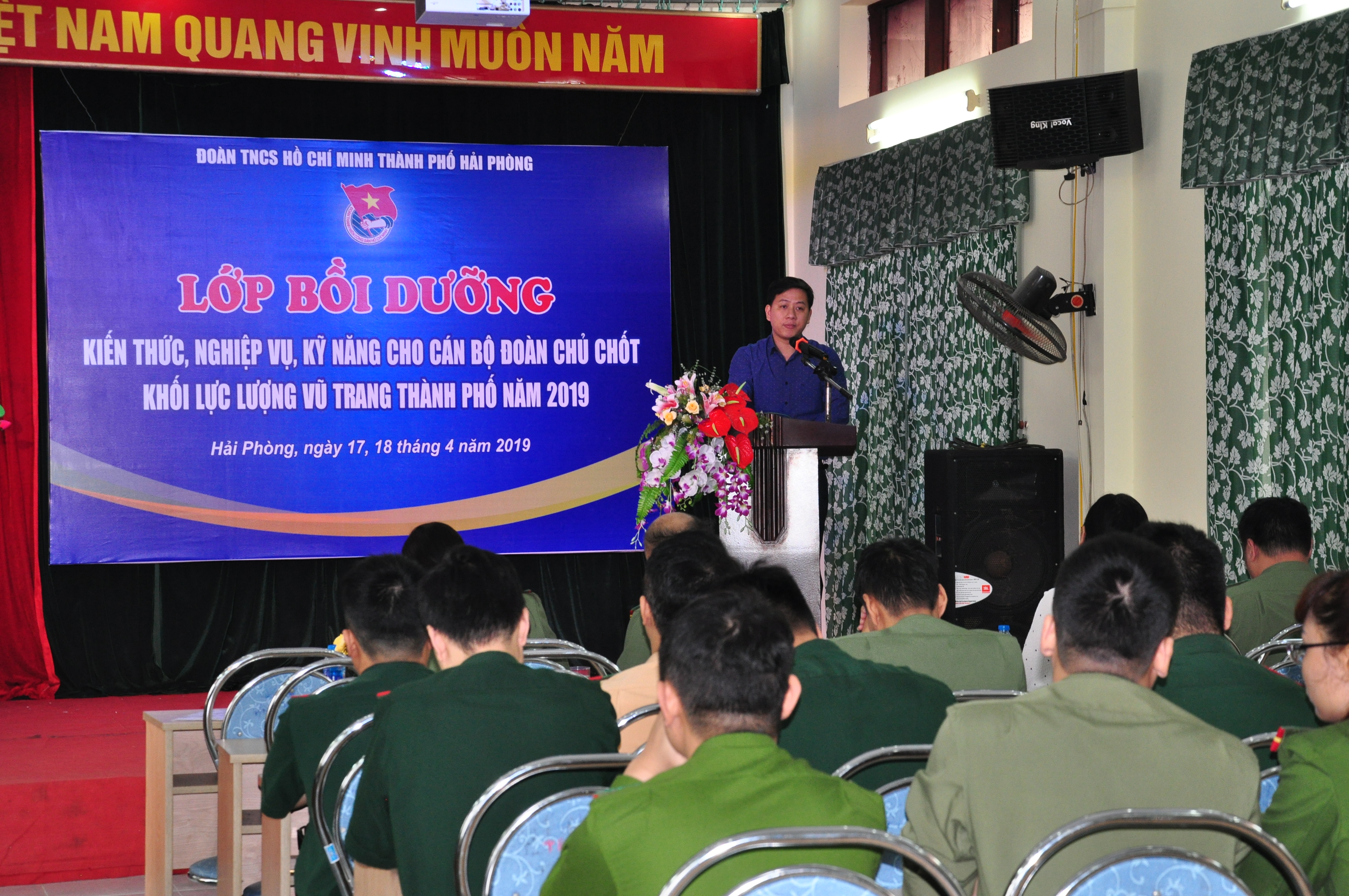 Đoàn thanh niên CATP tham gia lớp bồi duỡng kiến thức, nghiệp vụ, kỹ năng cho cán bộ Đoàn chủ chốt khối lực lượng vũ trang thành phố năm 2019.