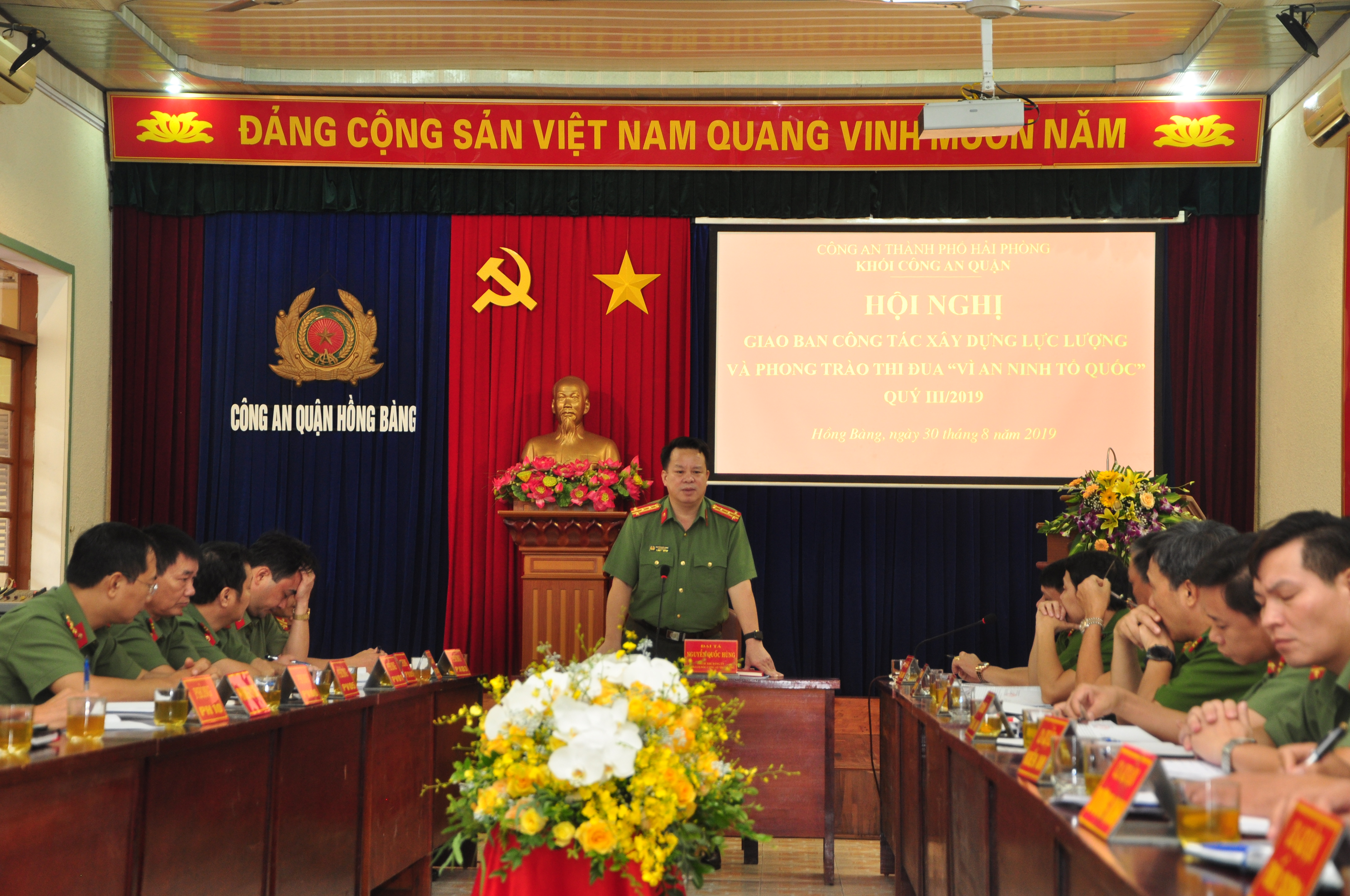 Giao ban công tác XDLL và phong trào thi đua “Vì ANTQ” khối Công an quận quý 3 năm 2019