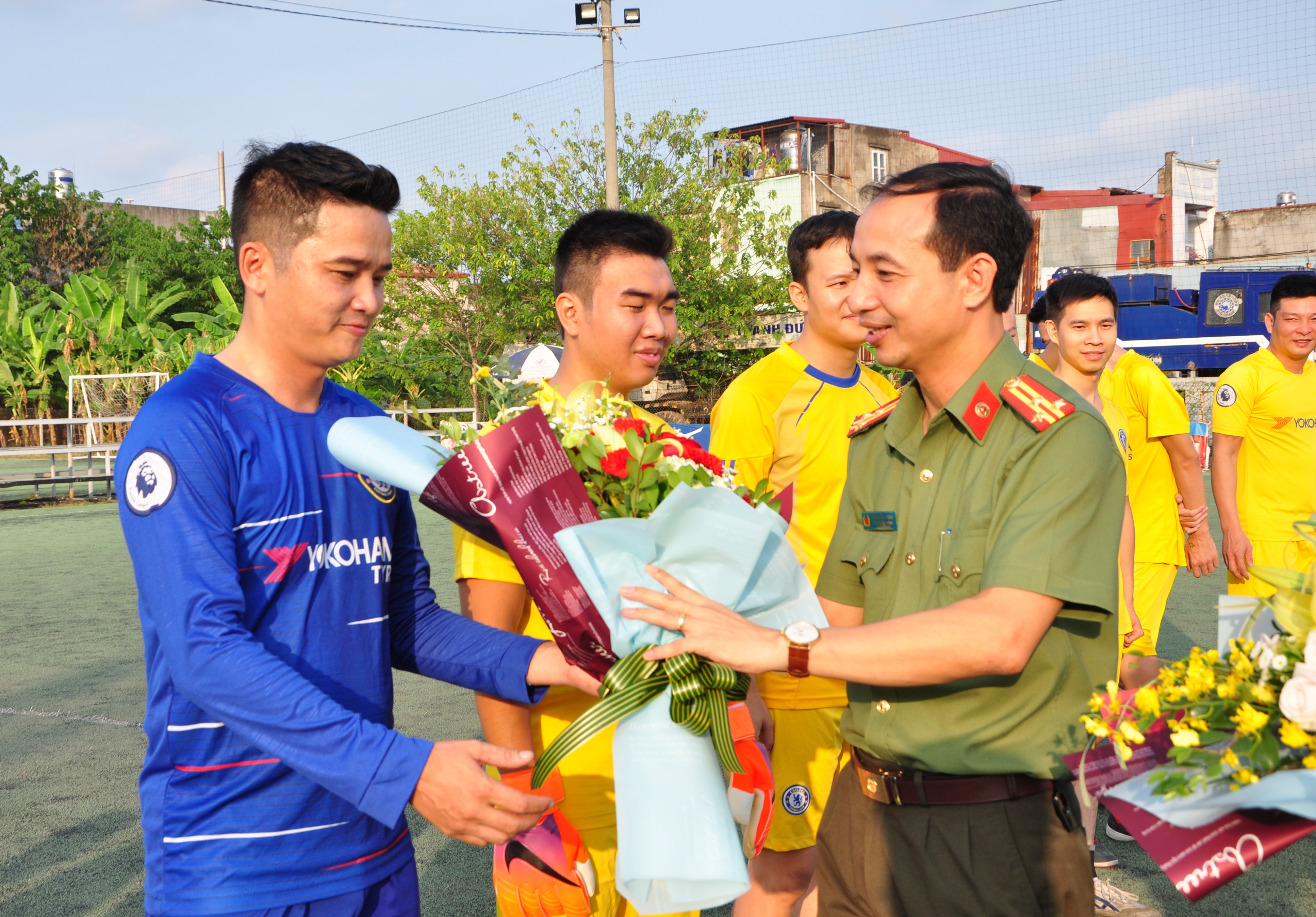 Giao hữu bóng đá Đoàn thanh niên phòng Tham mưu và phòng An ninh kinh tế