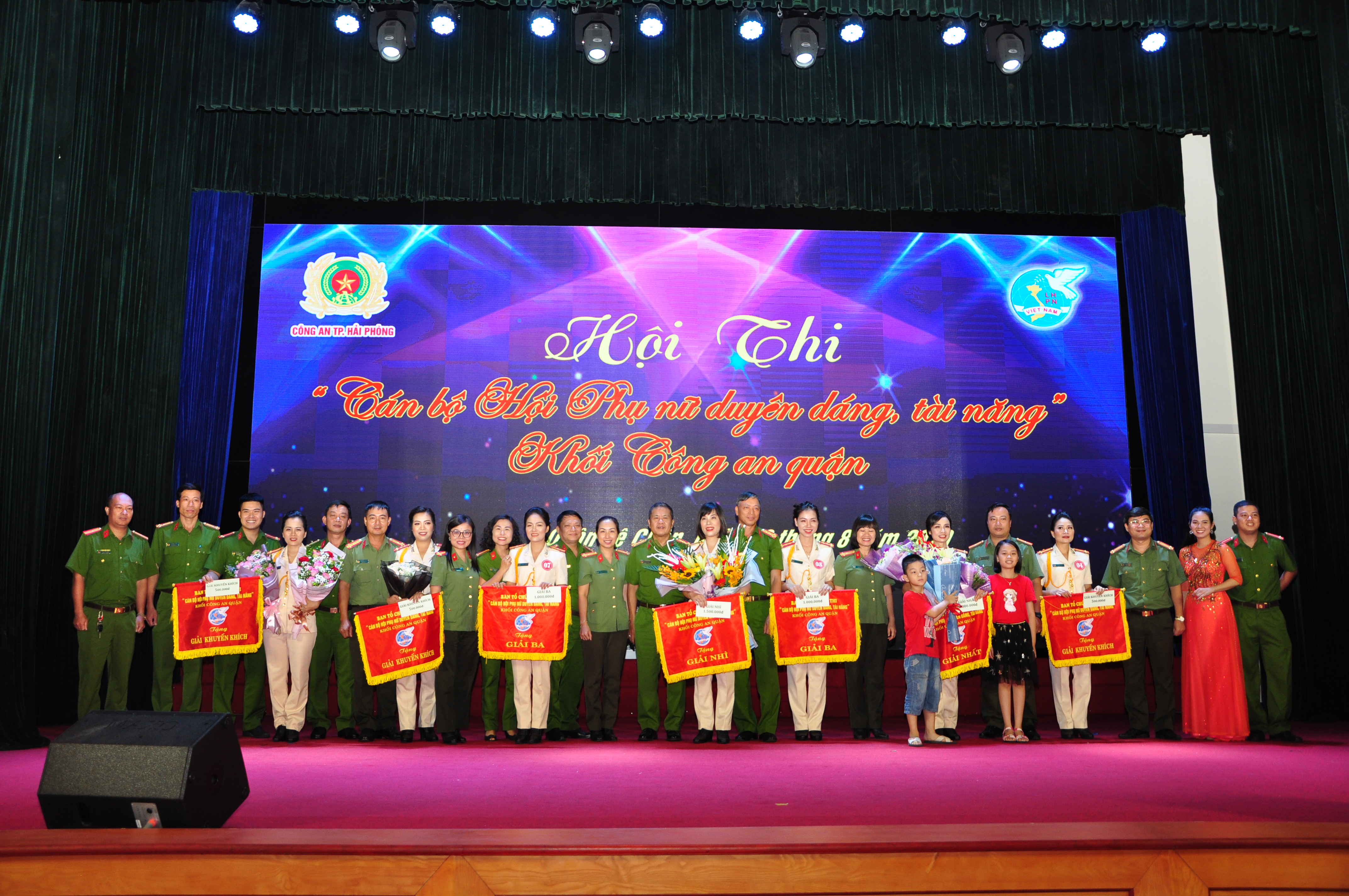 Hội phụ nữ Công an quận Lê Chân giành giải Nhất Hội thi “Cán bộ hội phụ nữ duyên dáng, tài năng” khối Công an quận