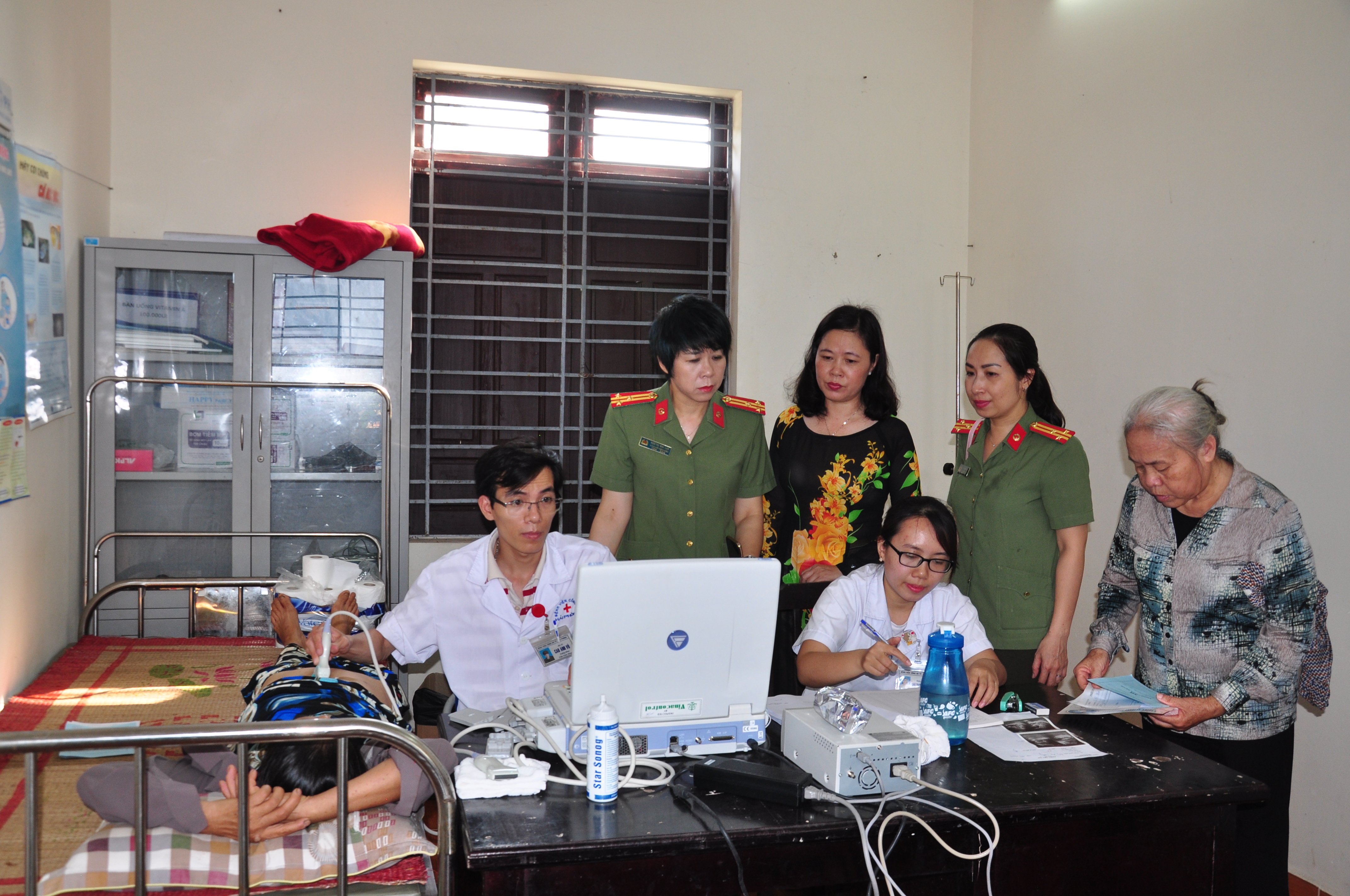 Hội phụ nữ Công an thành phố tích cực vì cuộc sống cộng đồng