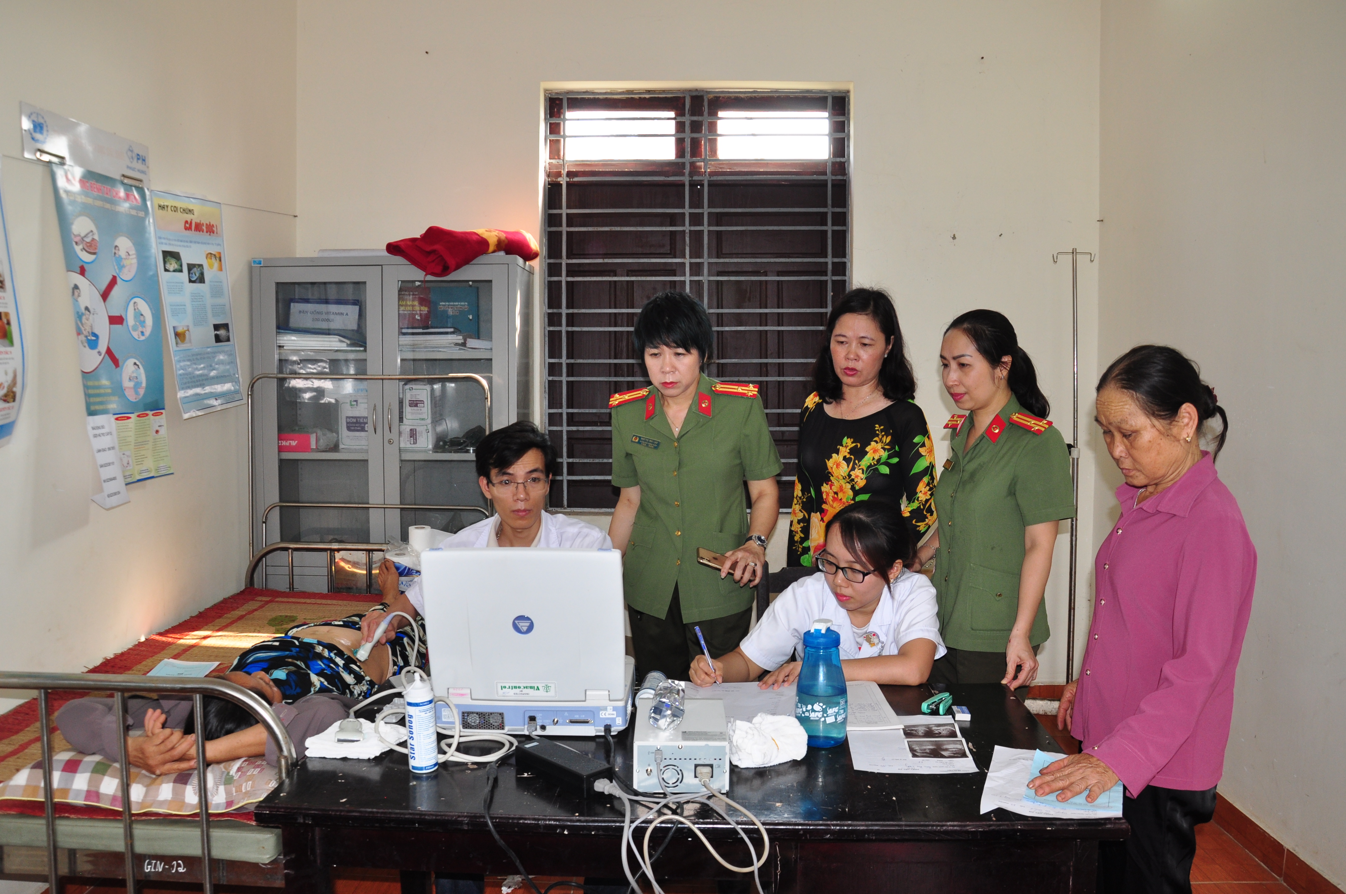 Khám bệnh, phát thuốc miễn phí tới 300 hội viên có hoàn cảnh khó khăn