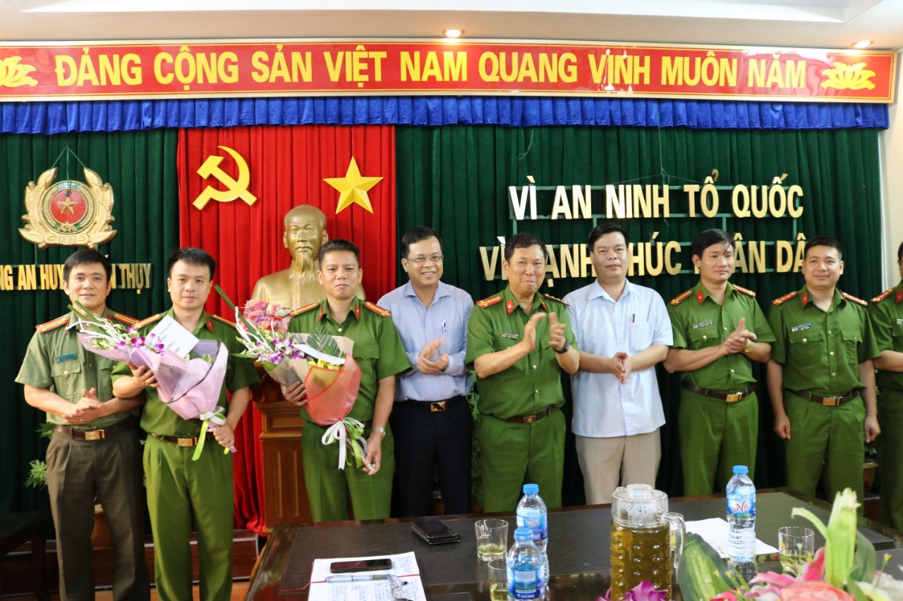 Khen thưởng Công an huyện Kiến Thụy