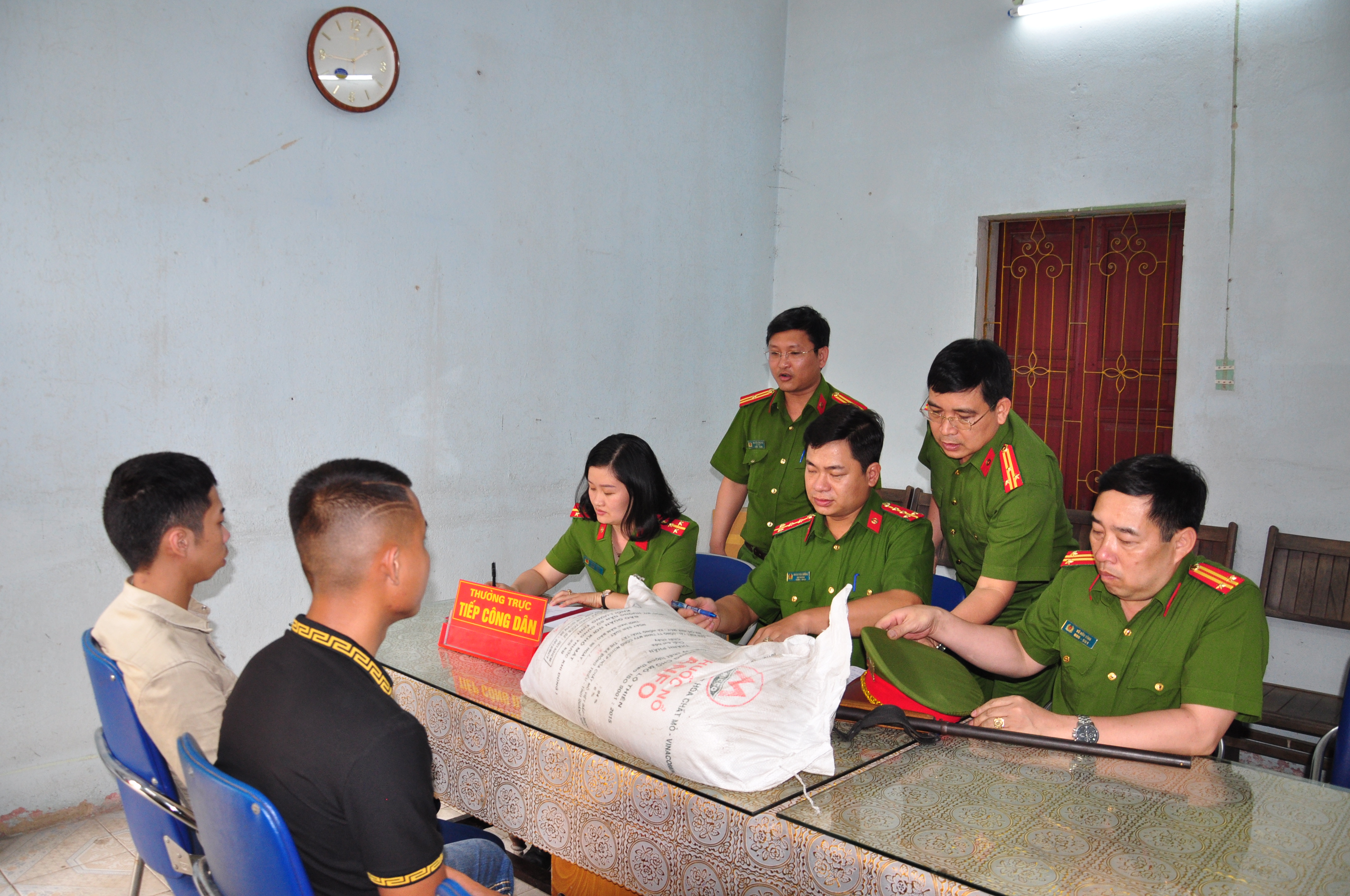 Khối Công an huyện: Đẩy mạnh cải cách hành chính