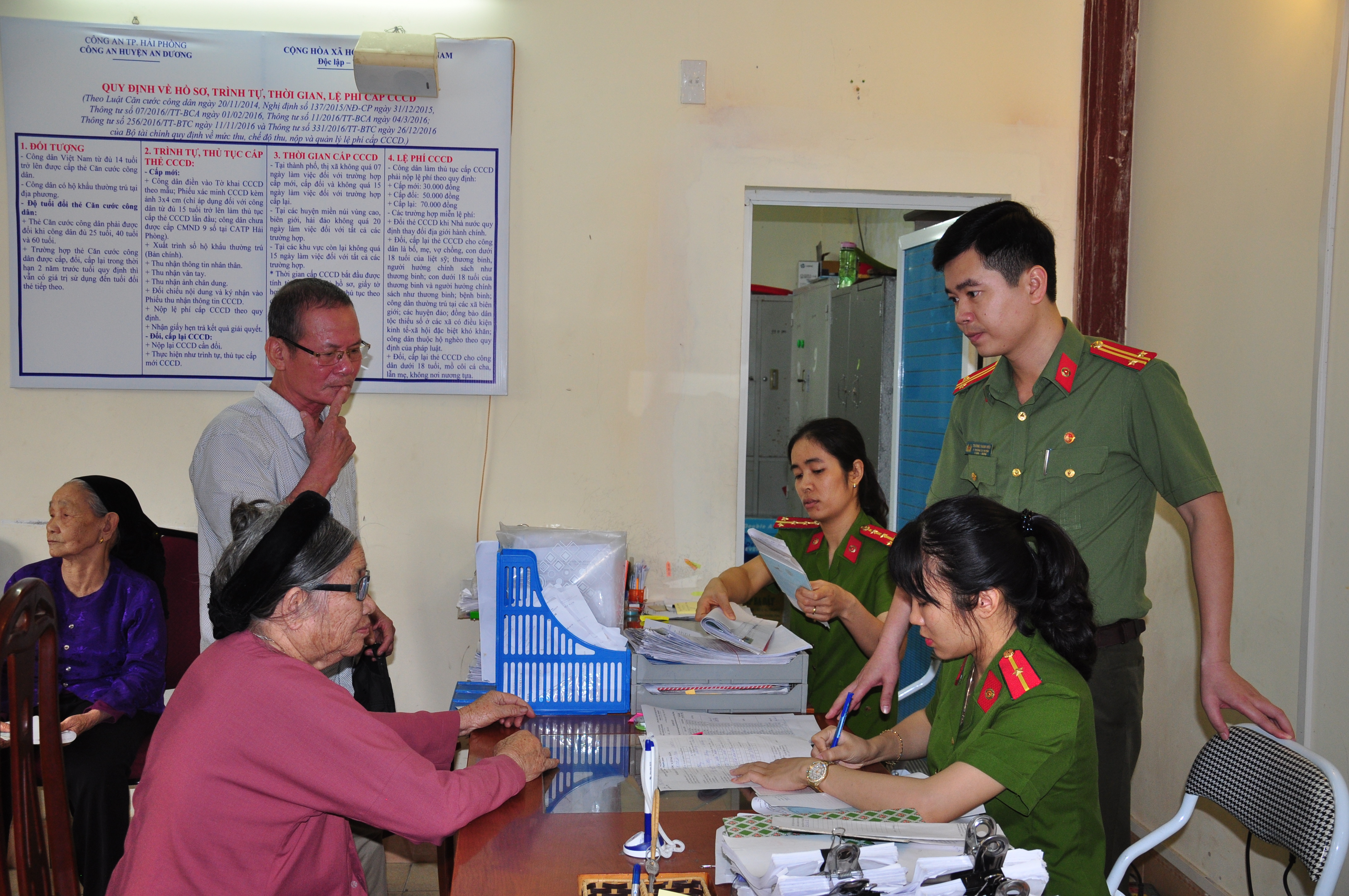 Khối Công an huyện nâng cao ý thức phục vụ nhân dân