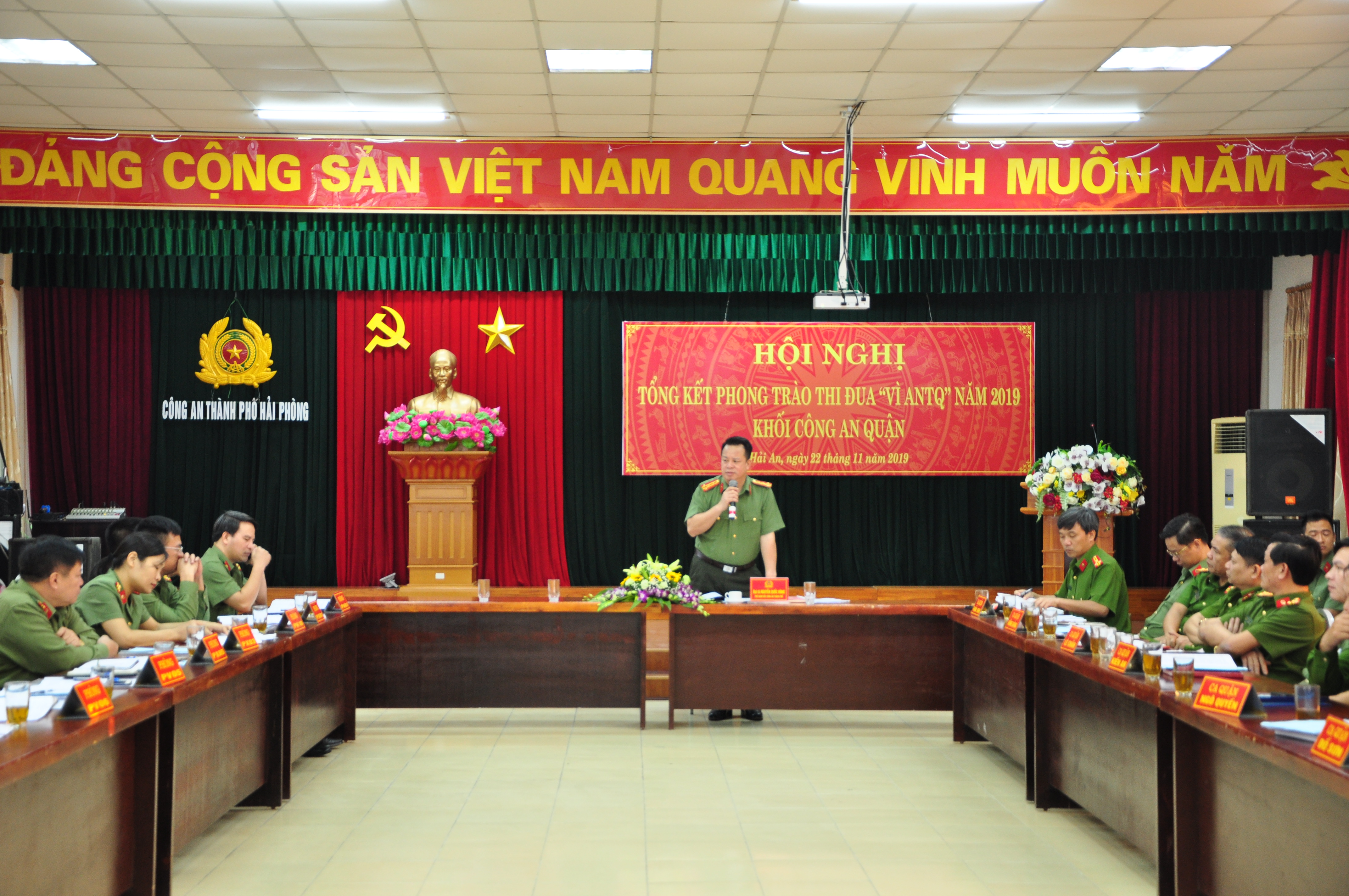 Khối Công an quận tổng kết phong trào thi đua “Vì an ninh Tổ quốc” năm 2019