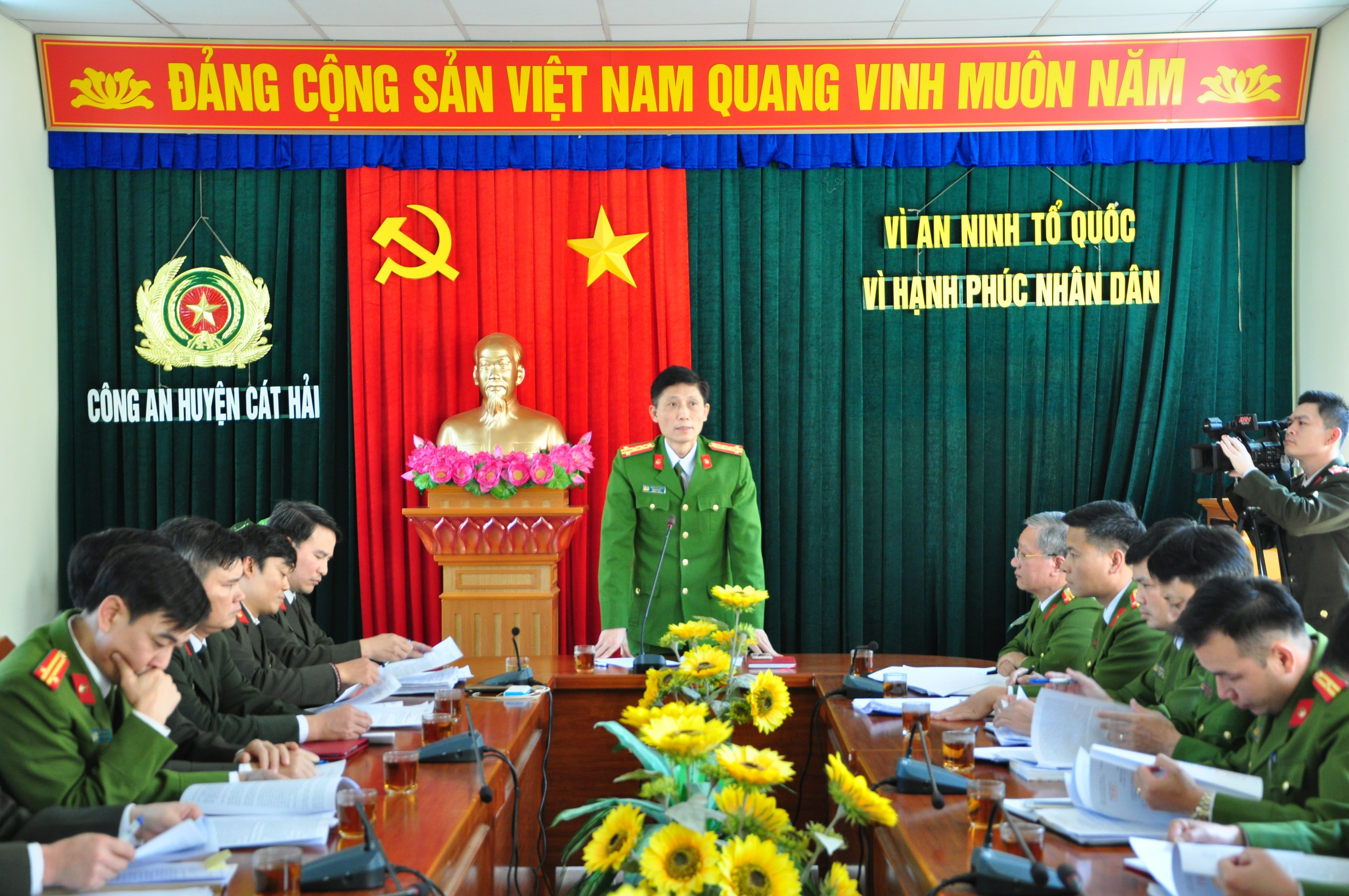 Kiểm tra công tác năm tại Công an huyện Cát Hải