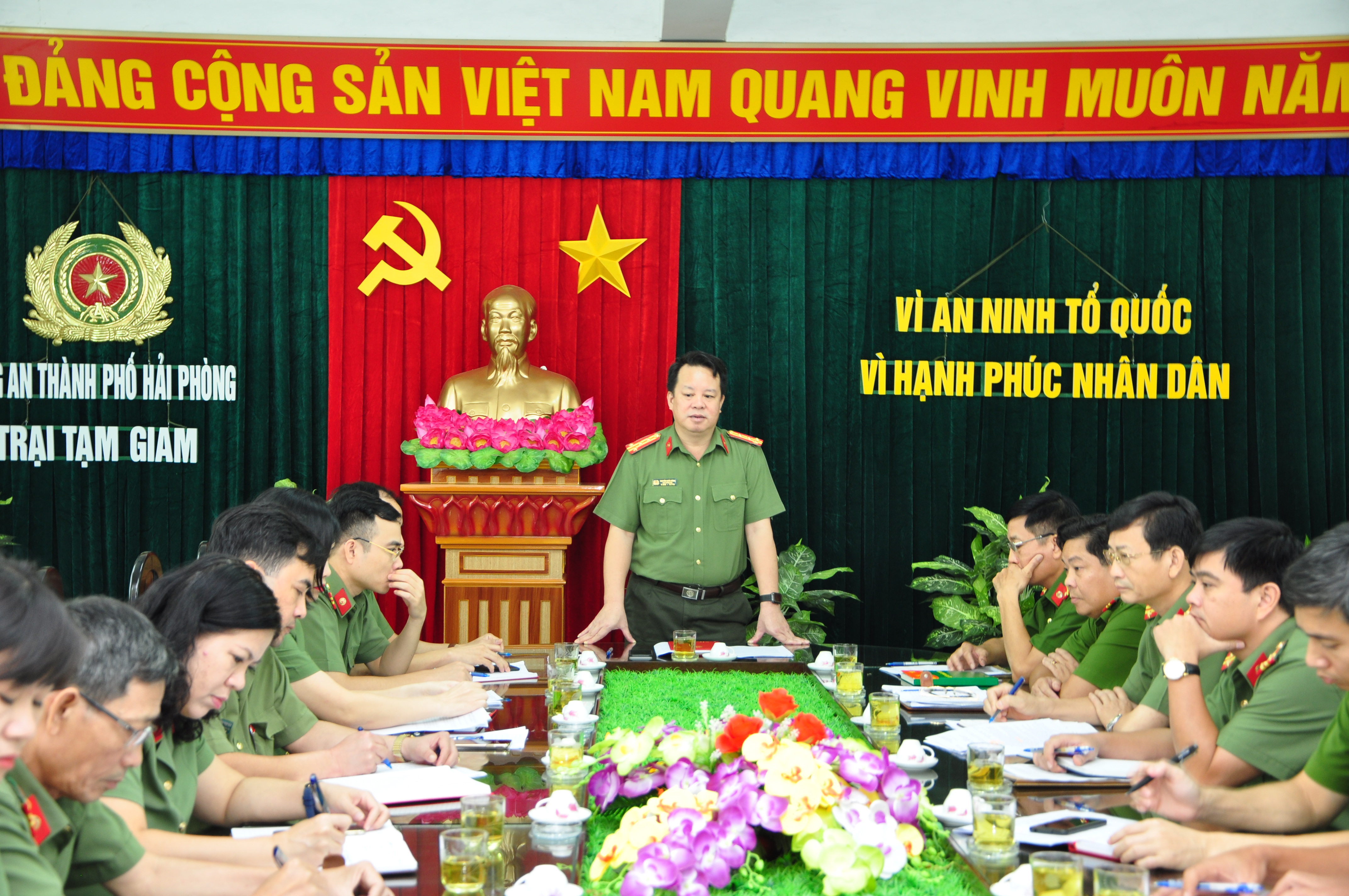 Kiểm tra công tác xây dựng lực lượng tại Trại tạm giam Hải Phòng