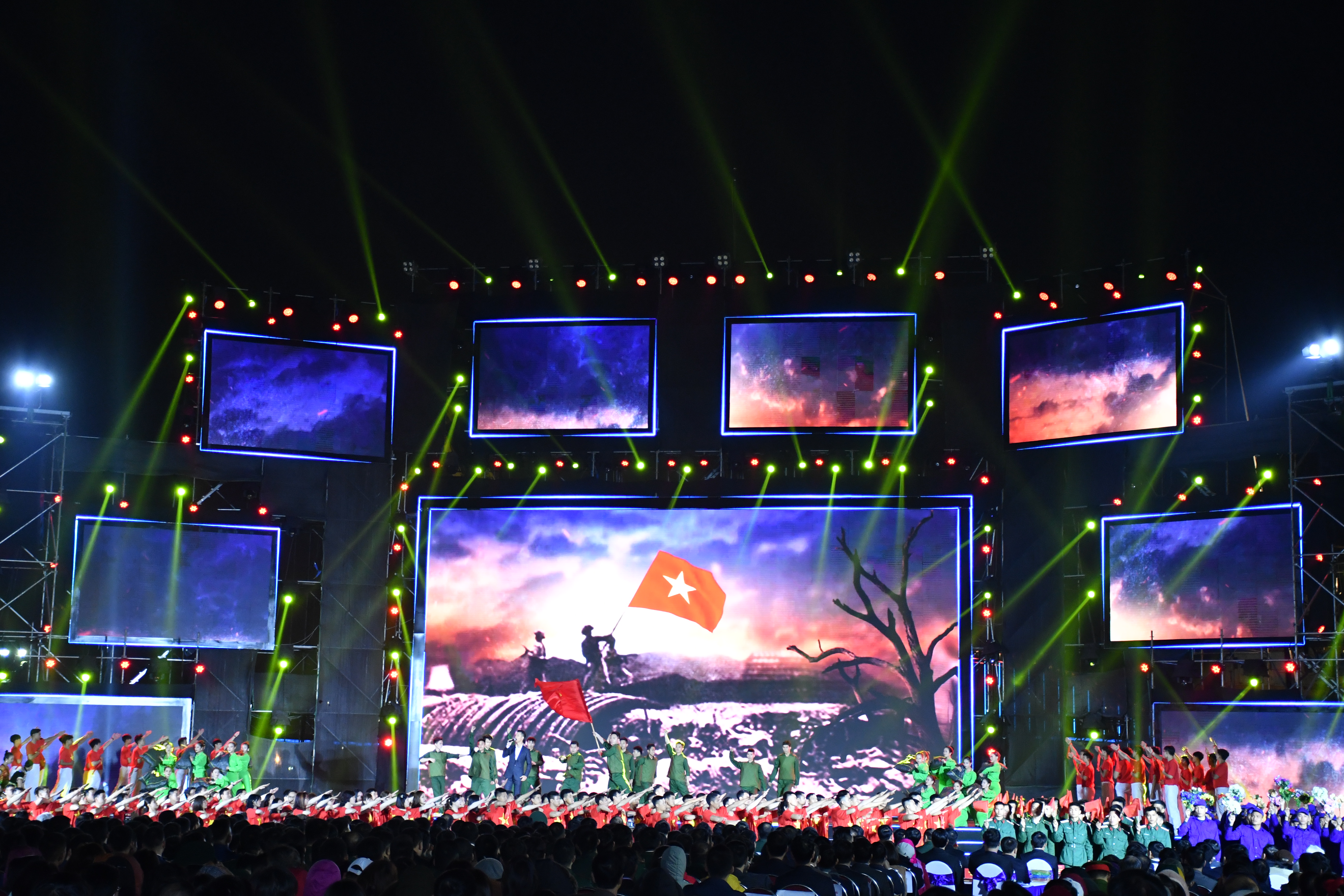 Kỷ niệm 90 năm thành lập Đảng Cộng sản Việt Nam (3/2/1930-3/2-2020), khơi dậy tinh thần “Ánh sáng niềm tin”