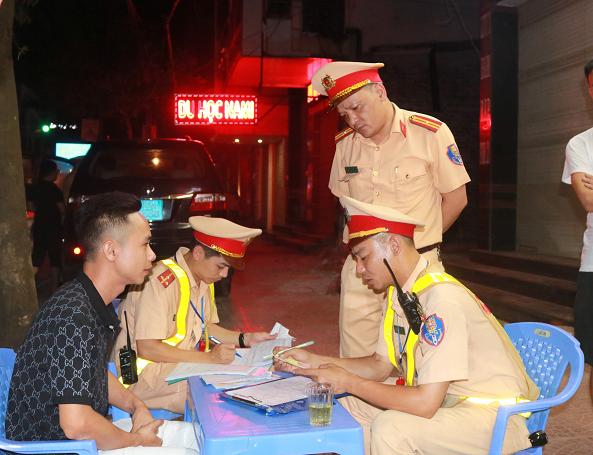 Lực lượng CSGT- trật tự Công an huyện Thủy Nguyên: Thực hiện hiệu quả các chuyên đề đảm bảo TTATGT