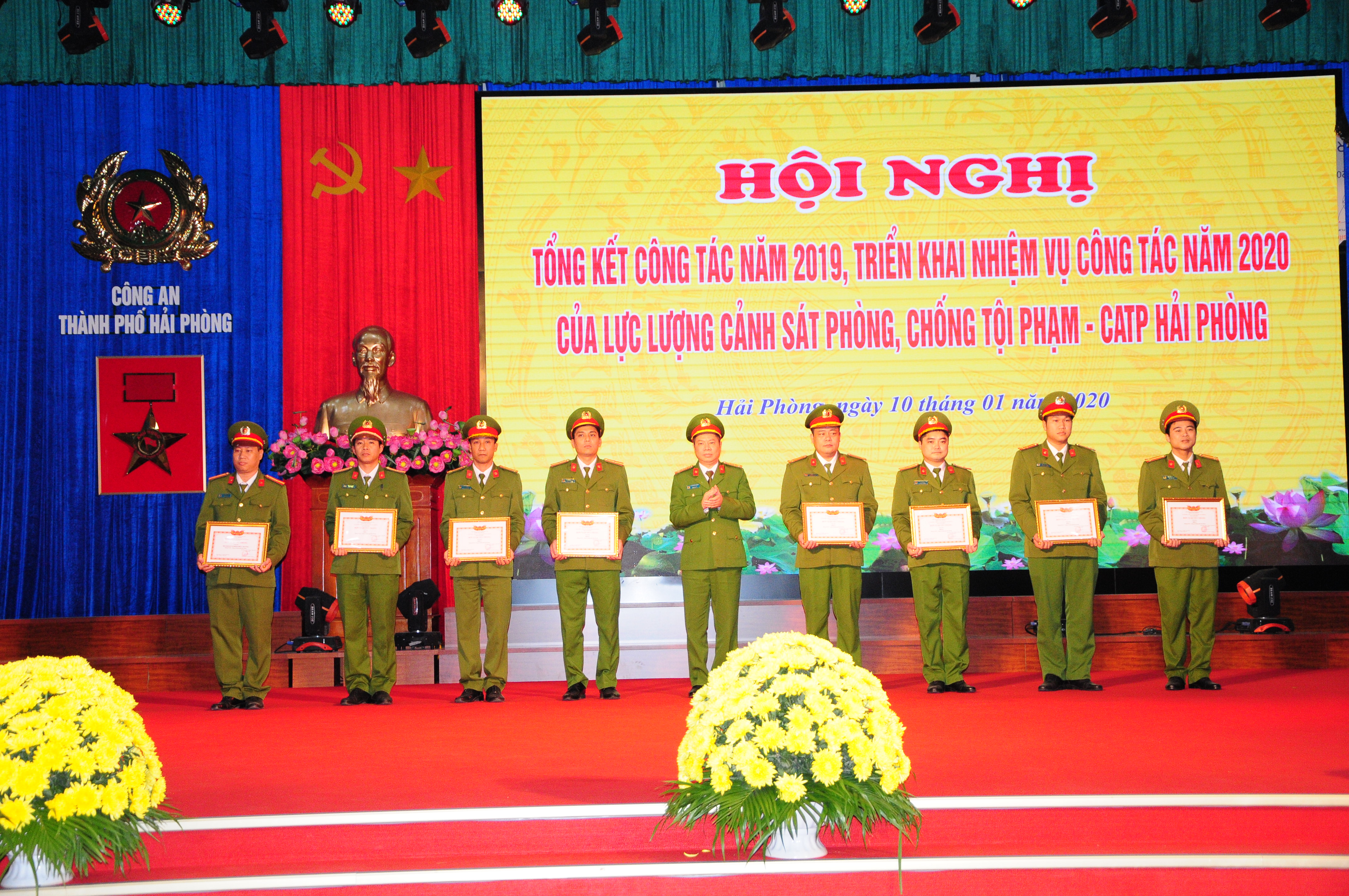 Lực lượng Cảnh sát phòng, chống tội phạm CATP: Tổng kết công tác năm 2019, triển khai nhiệm vụ công tác năm 2020