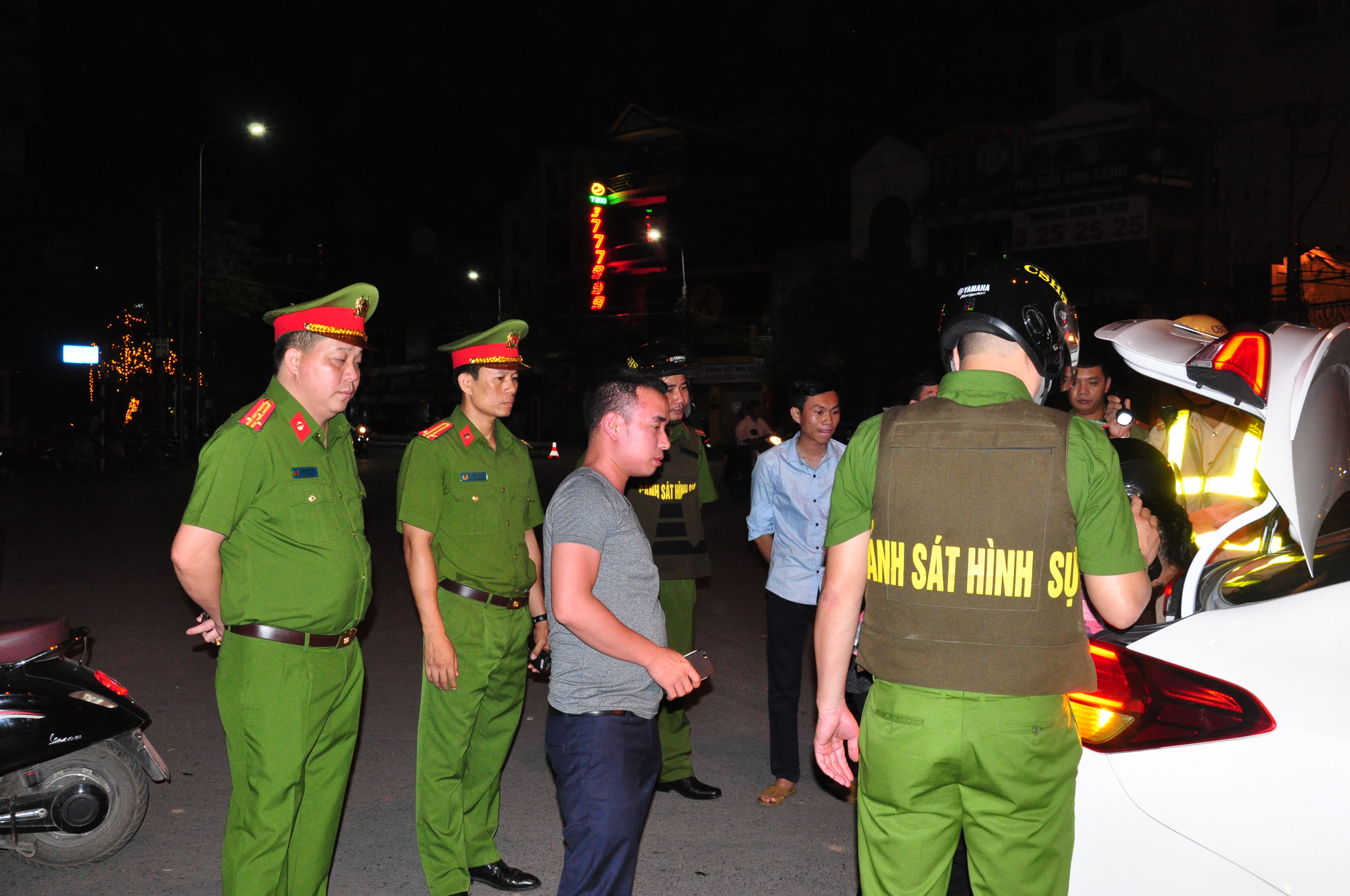 Ngày thứ 4 thực hiện Mệnh lệnh số 01 của Giám đốc Công an thành phố