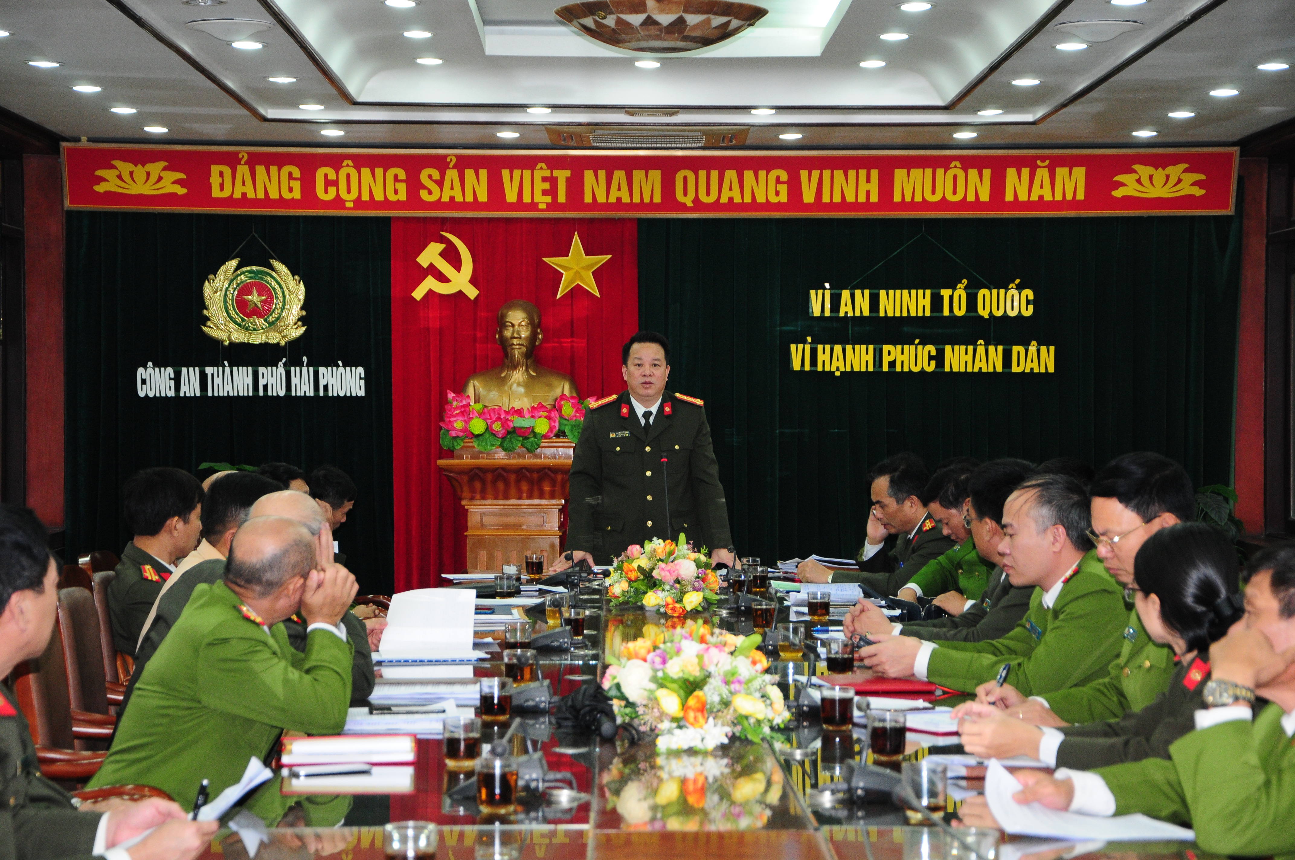 Phát động phong trào học tập tấm gương anh dũng hy sinh của 03 cán bộ, chiến sỹ trong quá trình làm nhiệm vụ tại xã Đồng Tâm