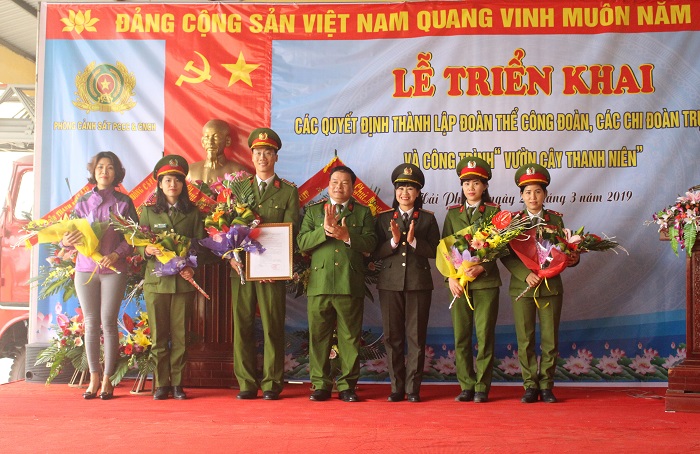 Phòng CS PCCC và CNCH: Công bố Quyết định thành lập tổ chức Công đoàn và các Chi đoàn trực thuộc