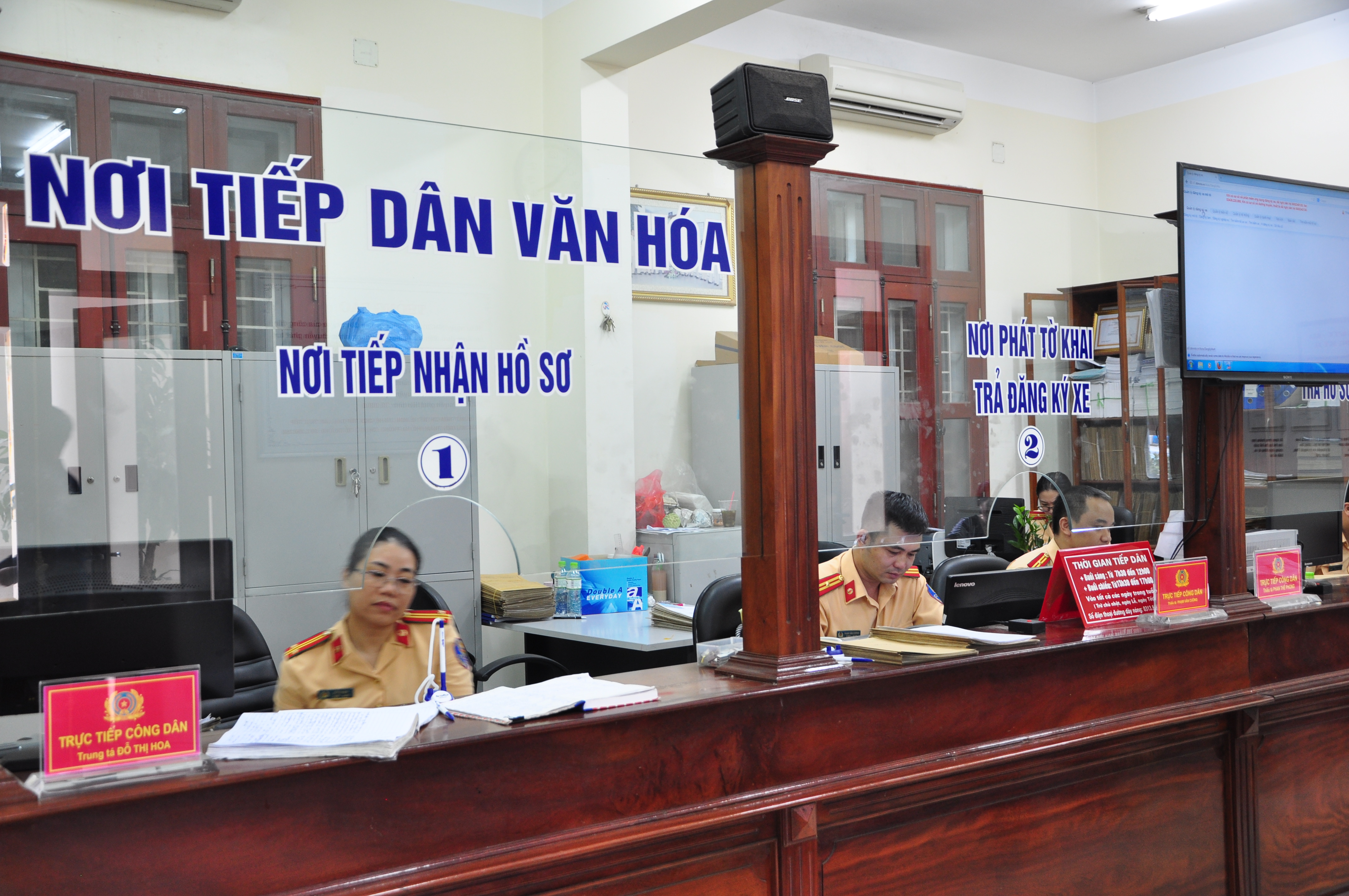 Phòng CSGT đường bộ – đường sắt xây dựng phòng tiếp dân kiểu mẫu