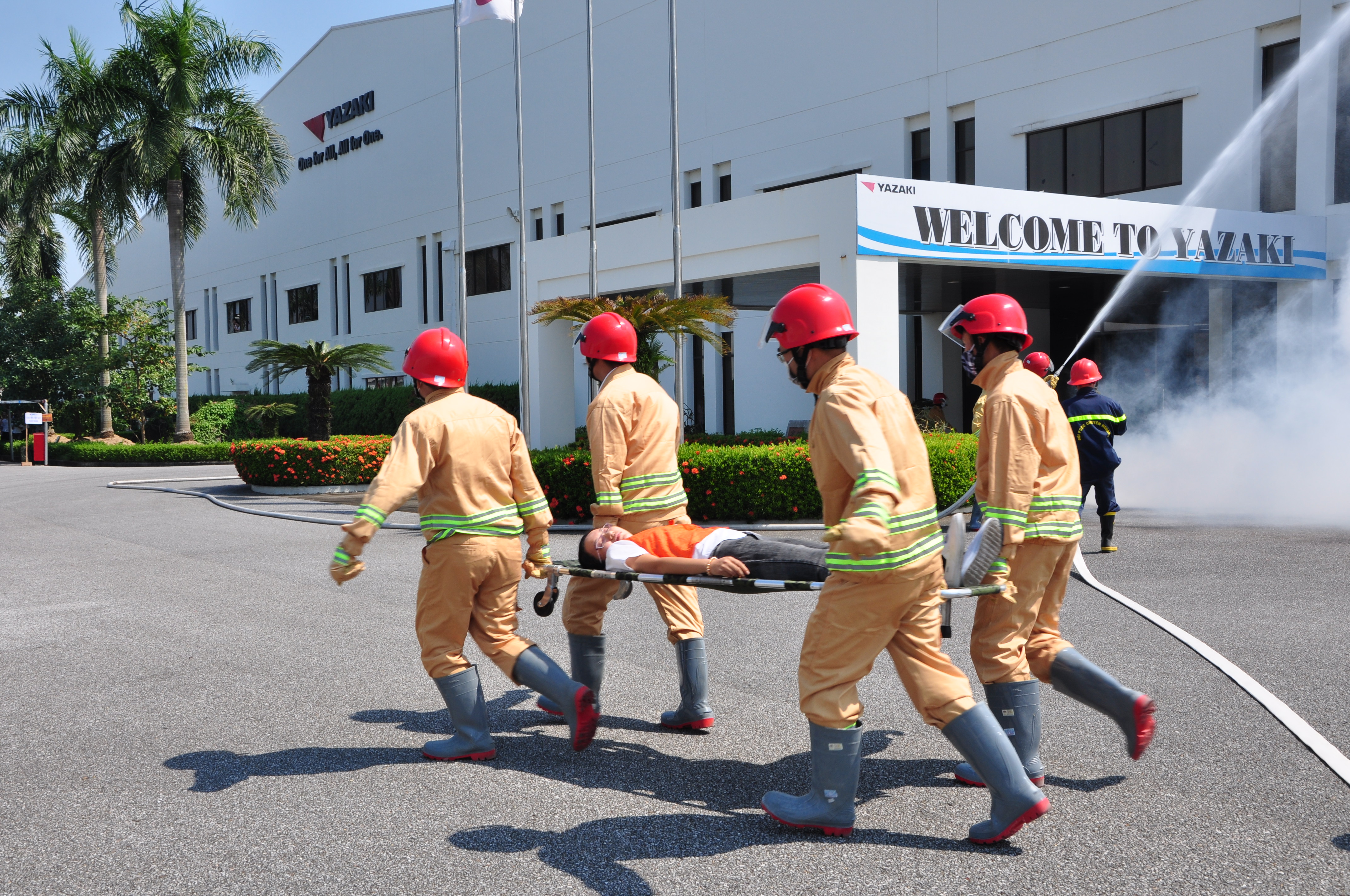 Phòng Cảnh sát PCCC và CHCN giải cứu 13 người bị nạn