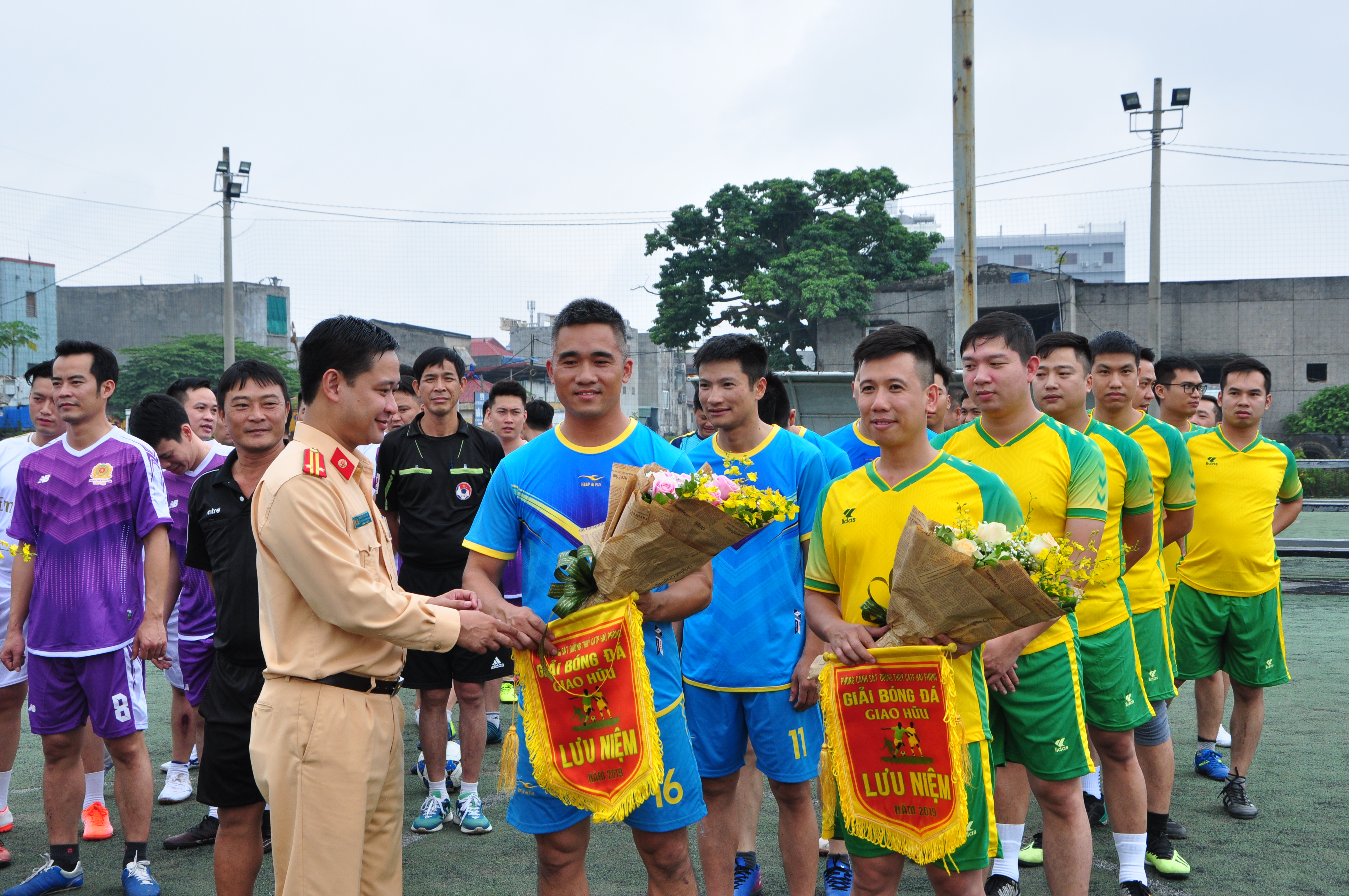Phòng Cảnh sát đường thủy: Giao hữu bóng đá kỷ niệm ngày truyền thống cảnh sát đường thủy