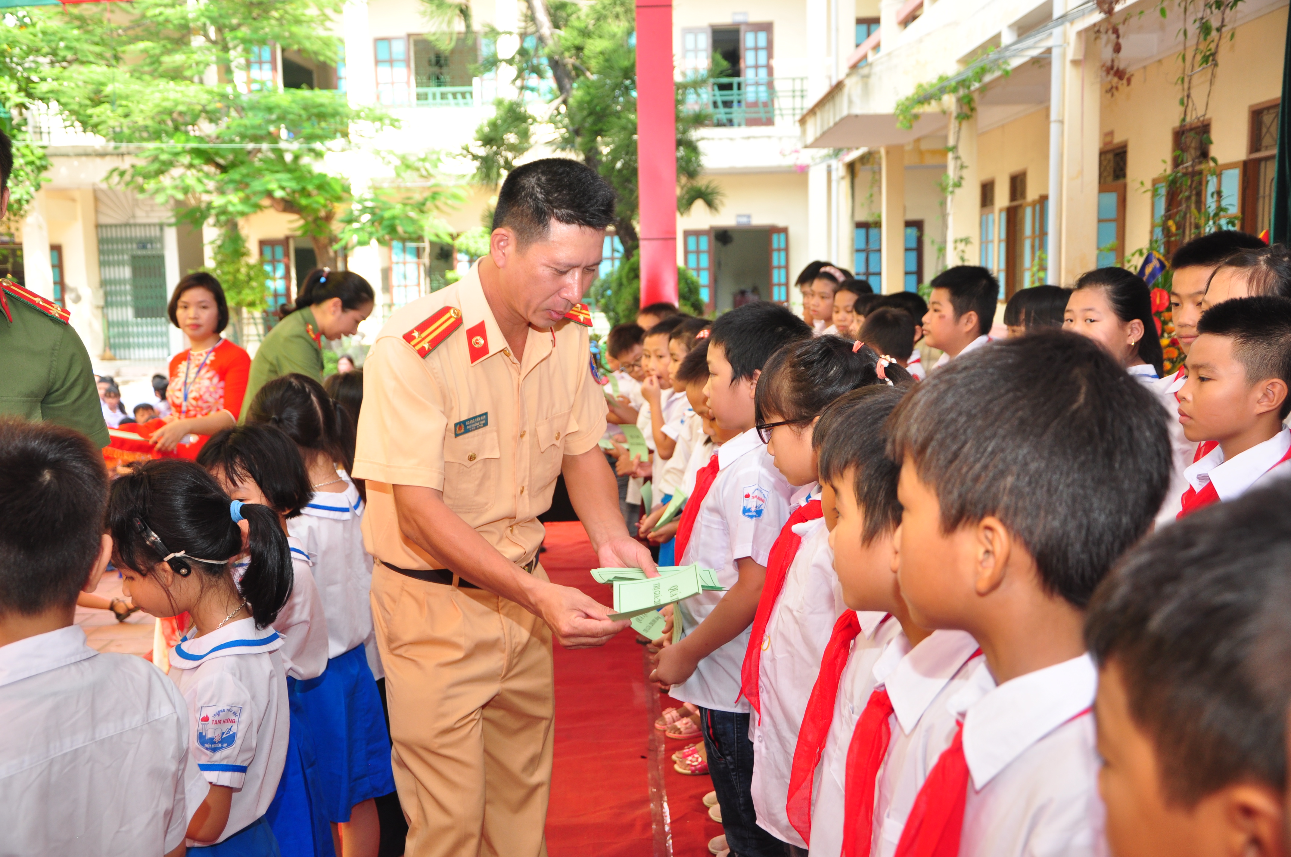 Phòng Cảnh sát đường thủy: Nâng cao trách nhiệm xây dựng môi trường đường thủy an toàn