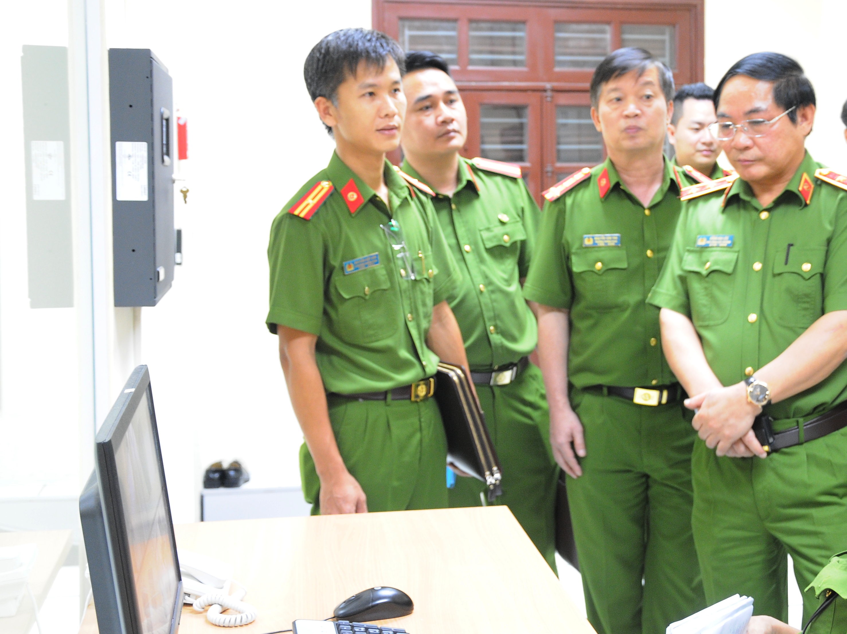 Phòng Cảnh sát quản lý hành chính về trật tự xã hội tiếp nhận, giải quyết 689 yêu cầu tra cứu thông tin dân cư