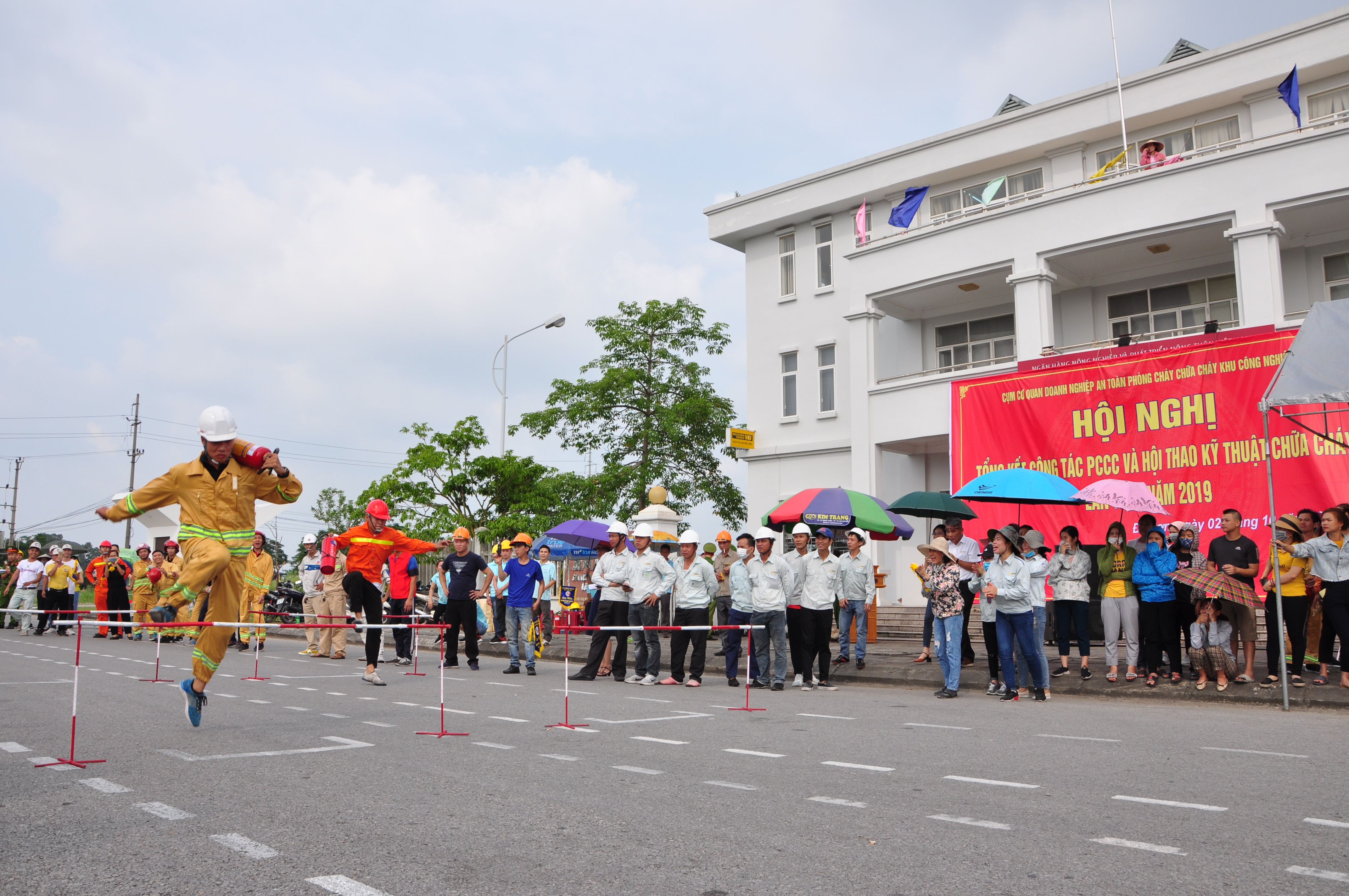 Quận Đồ Sơn: Đầu tư mua phương tiện, thiết bị phòng cháy chữa cháy
