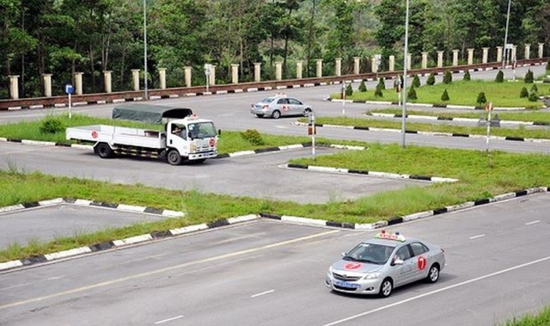 Siết chặt đào tạo và sát hạch bằng lái xe