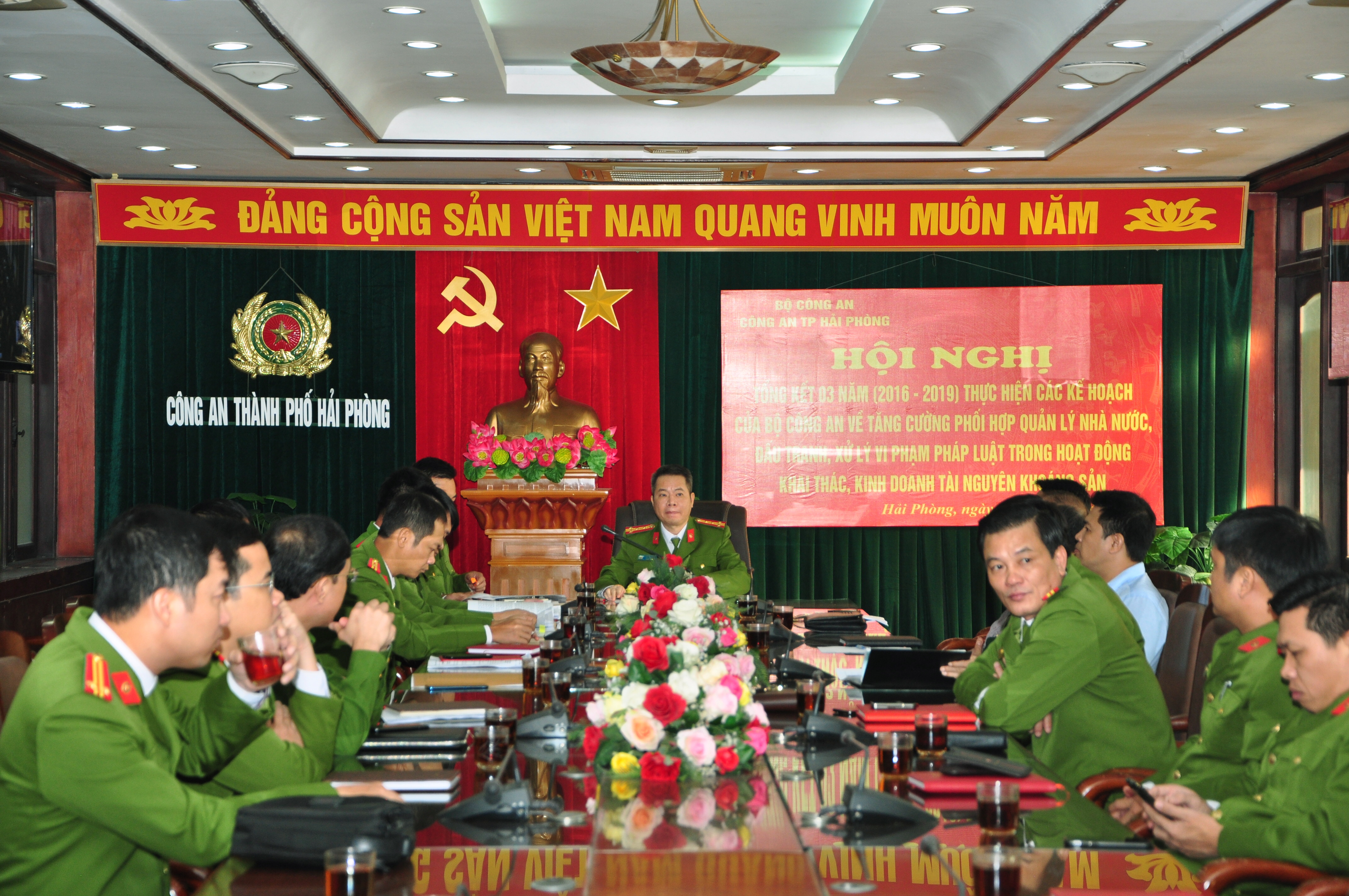 Tăng cường công tác đấu tranh ngăn chặn, xử lý vi phạm pháp luật trong hoạt động khai thác tài nguyên khoáng sản