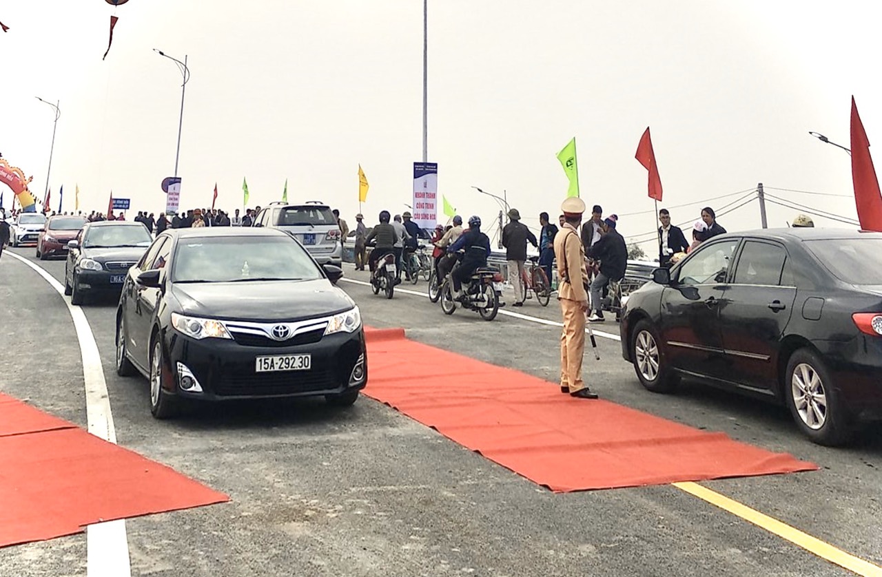 Tăng cường lực lượng bảo đảm TTATGT cho các hoạt động chính trị của Thành phố trong ngày 28/12/2019.