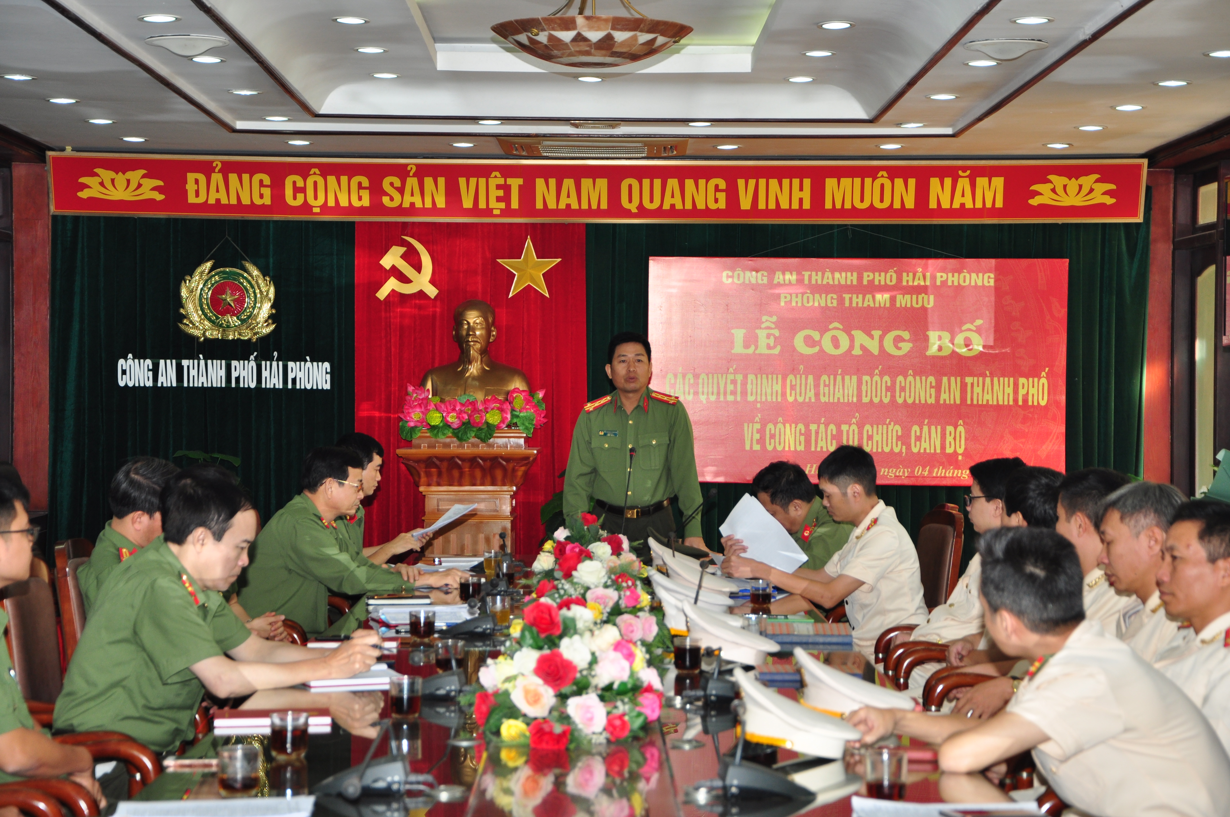 Tăng cường nắm tình hình trên mạng internet