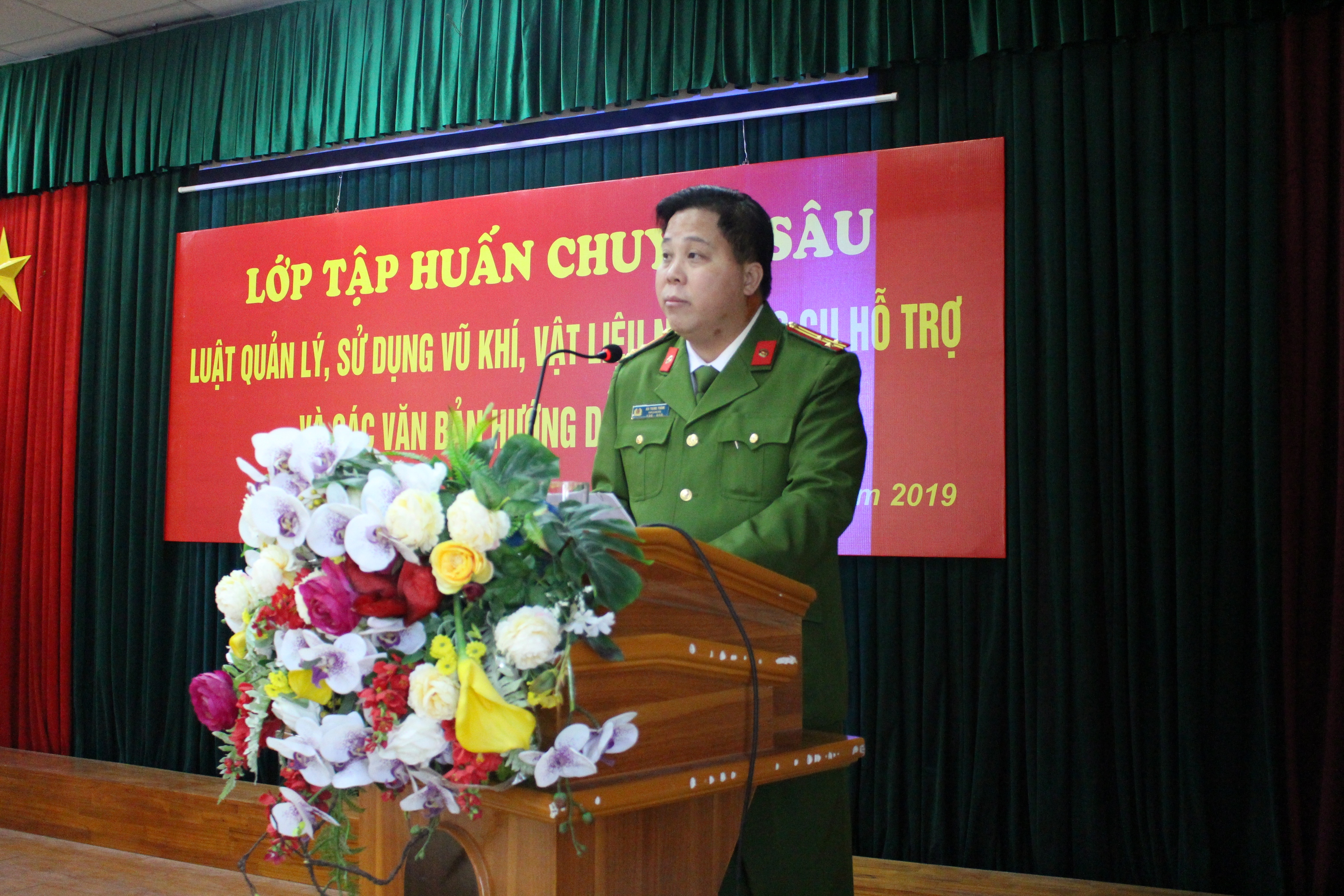 Tổ chức tập huấn Luật Quản lý, sử dụng vũ khí, vật liệu nổ, công cụ hỗ trợ