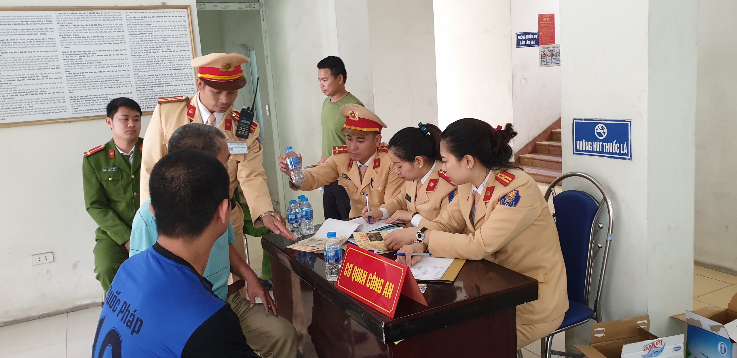 Tổ công tác liên ngành phát hiện 01 trường hợp lái xe ô tô dương tính với chất ma túy