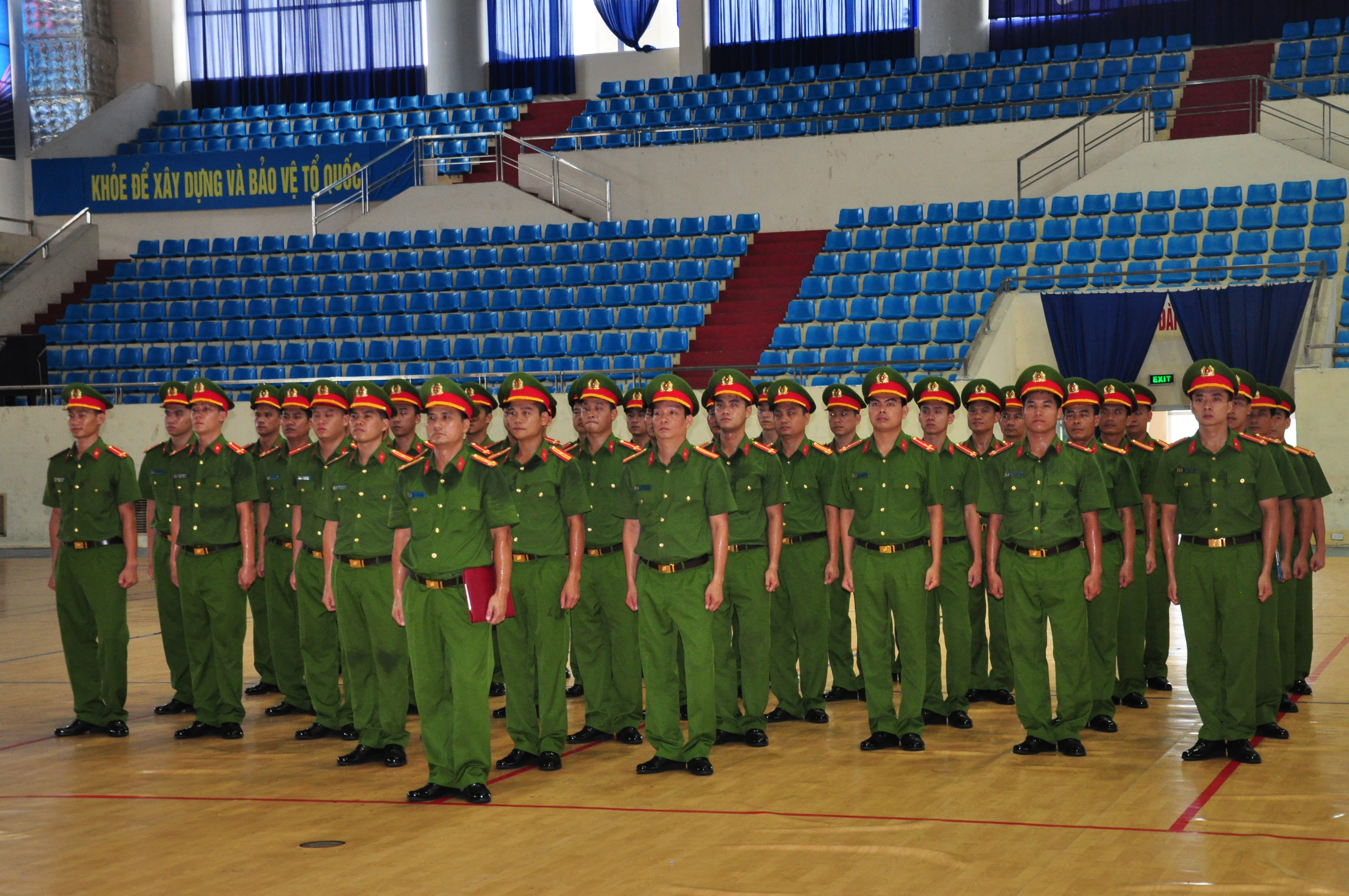 Tổng duyệt công tác tập luyện của Đội tuyển Điều lệnh Công an thành phố