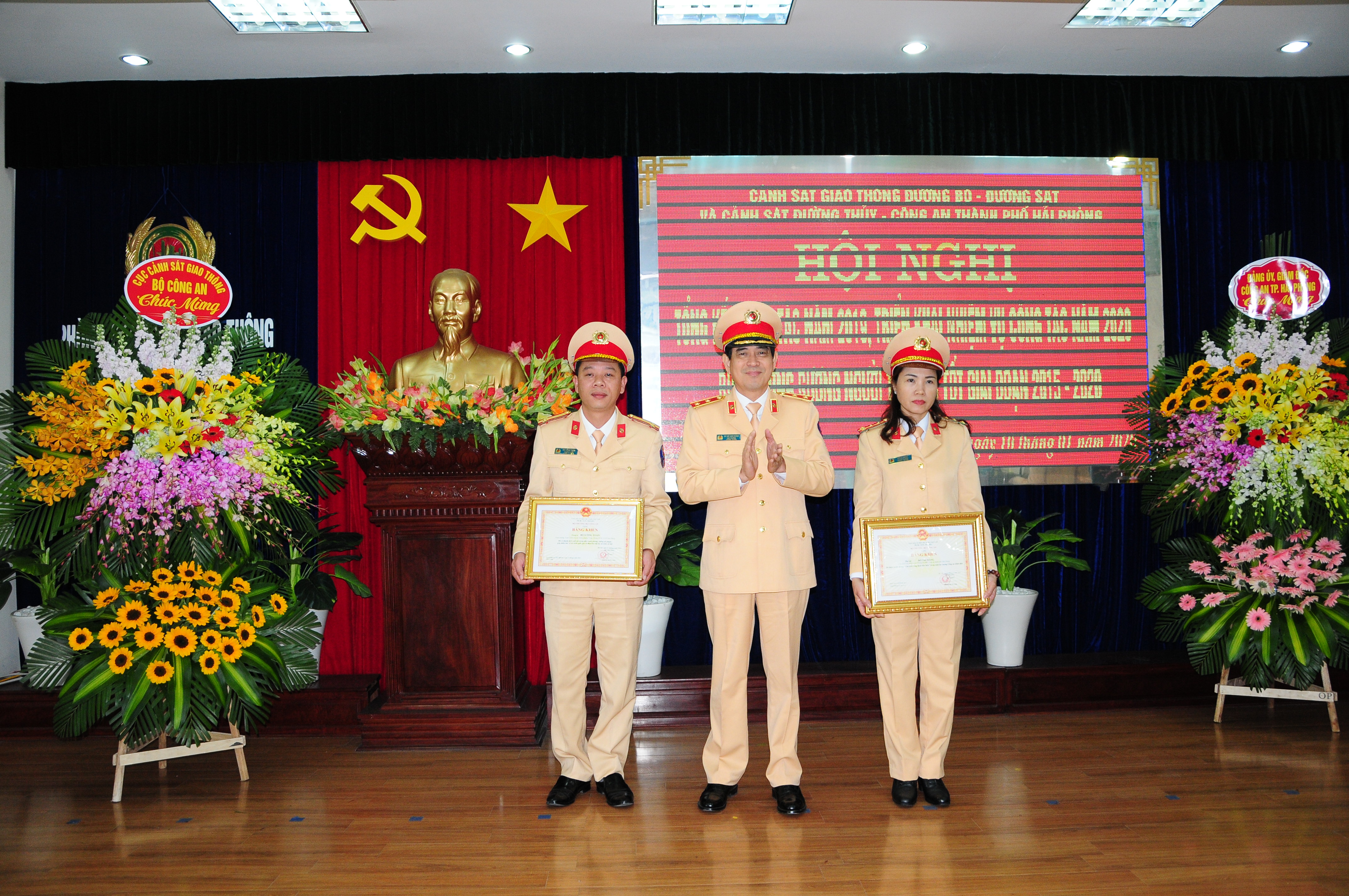 Tổng kết công tác bảo đảm TTATGT năm 2019, triển khai nhiệm vụ năm 2020 của lực lượng CSGT đường bộ - đường sắt