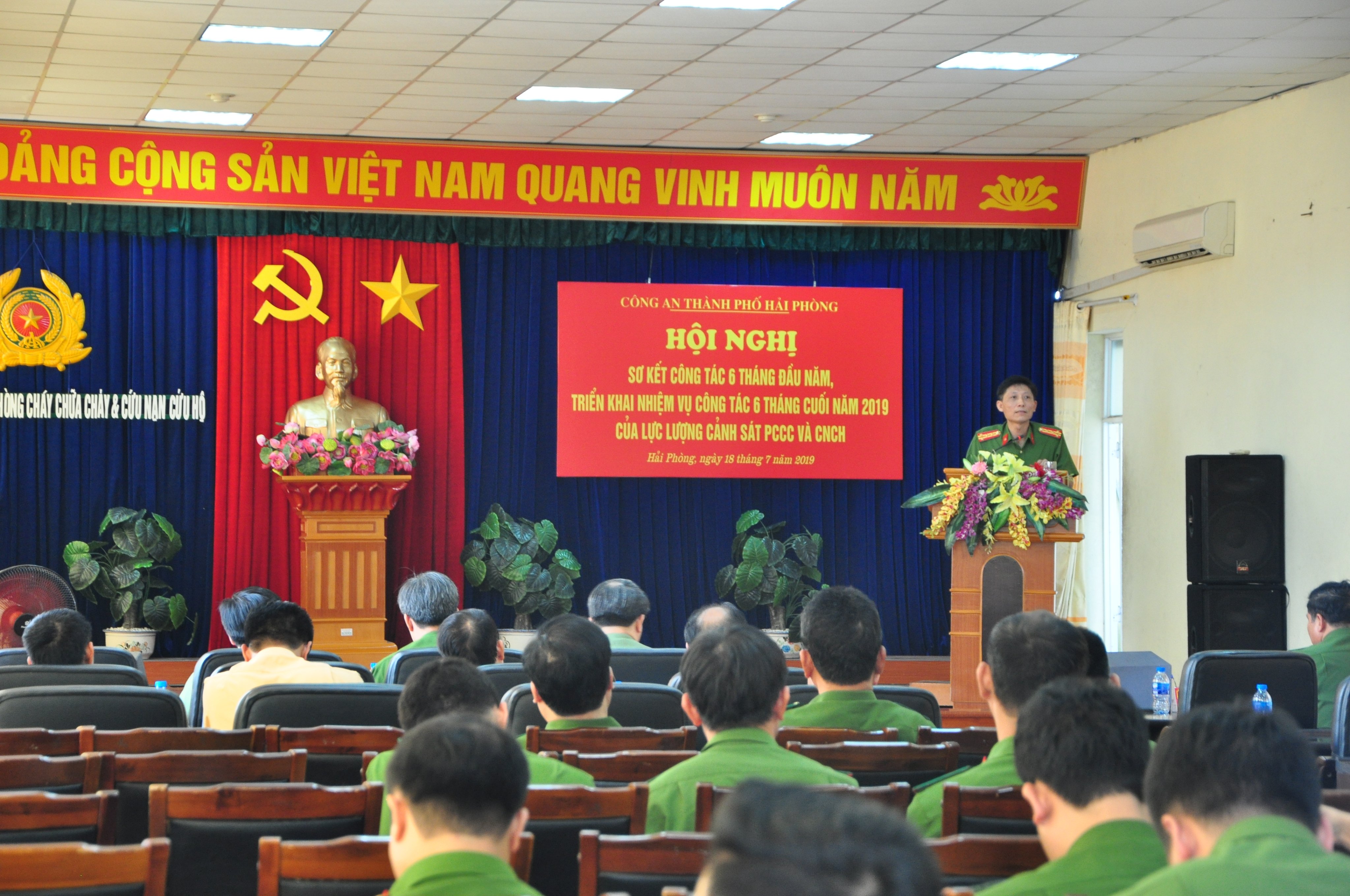 Triển khai 9 nhiệm vụ công tác trọng tâm 6 tháng cuối năm 2019 của lực lượng PCCC và CNCH