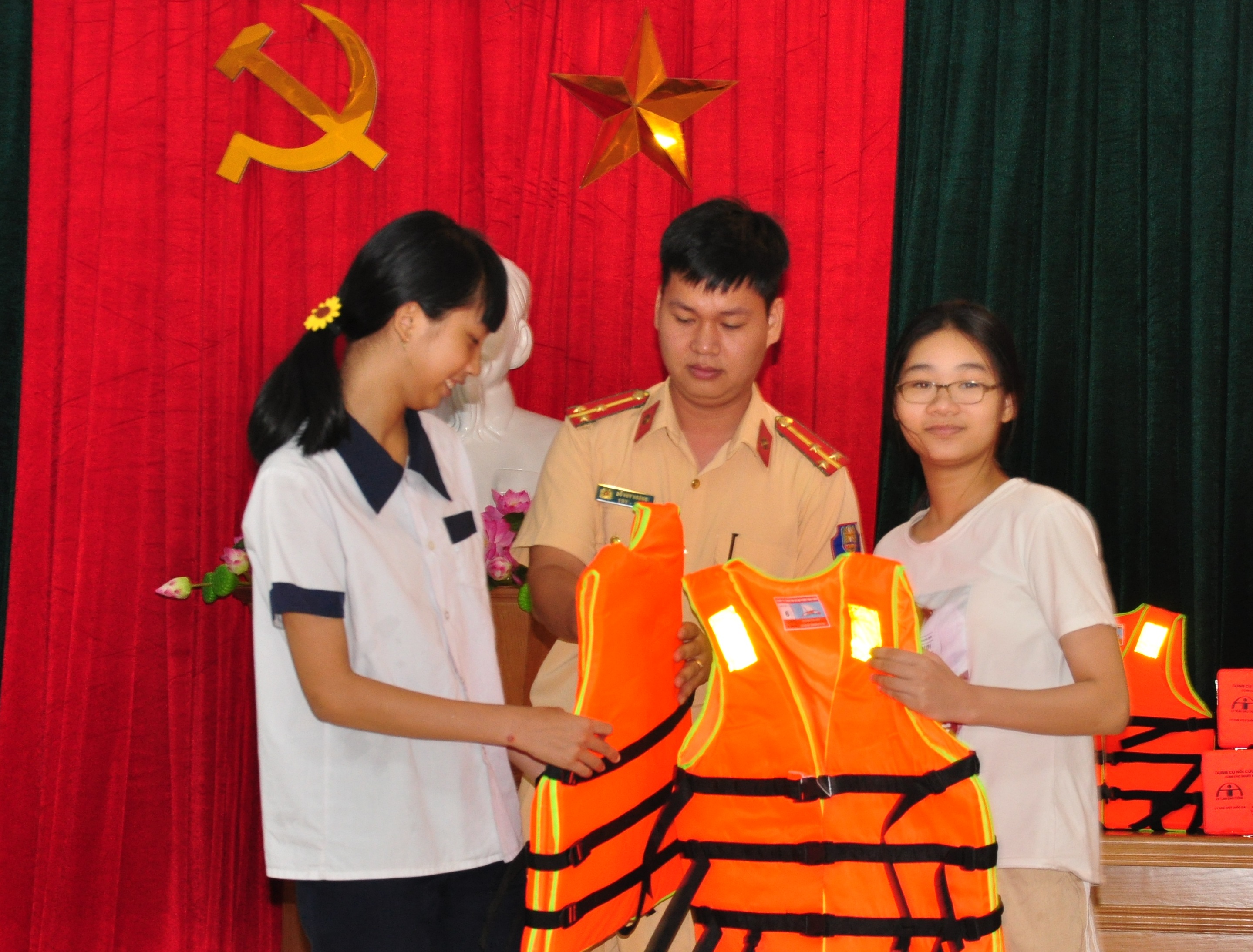 Truyền thông phòng chống đuối nước cho phụ nữ và trẻ em trên địa bàn phường Máy Chai, quận Ngô Quyền