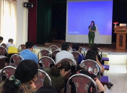 Tuyên truyền phổ biến pháp luật và kiến thức về ATGT và PCCC tới hơn 100 cán bộ, hội viên Hội nông dân quận Hải An