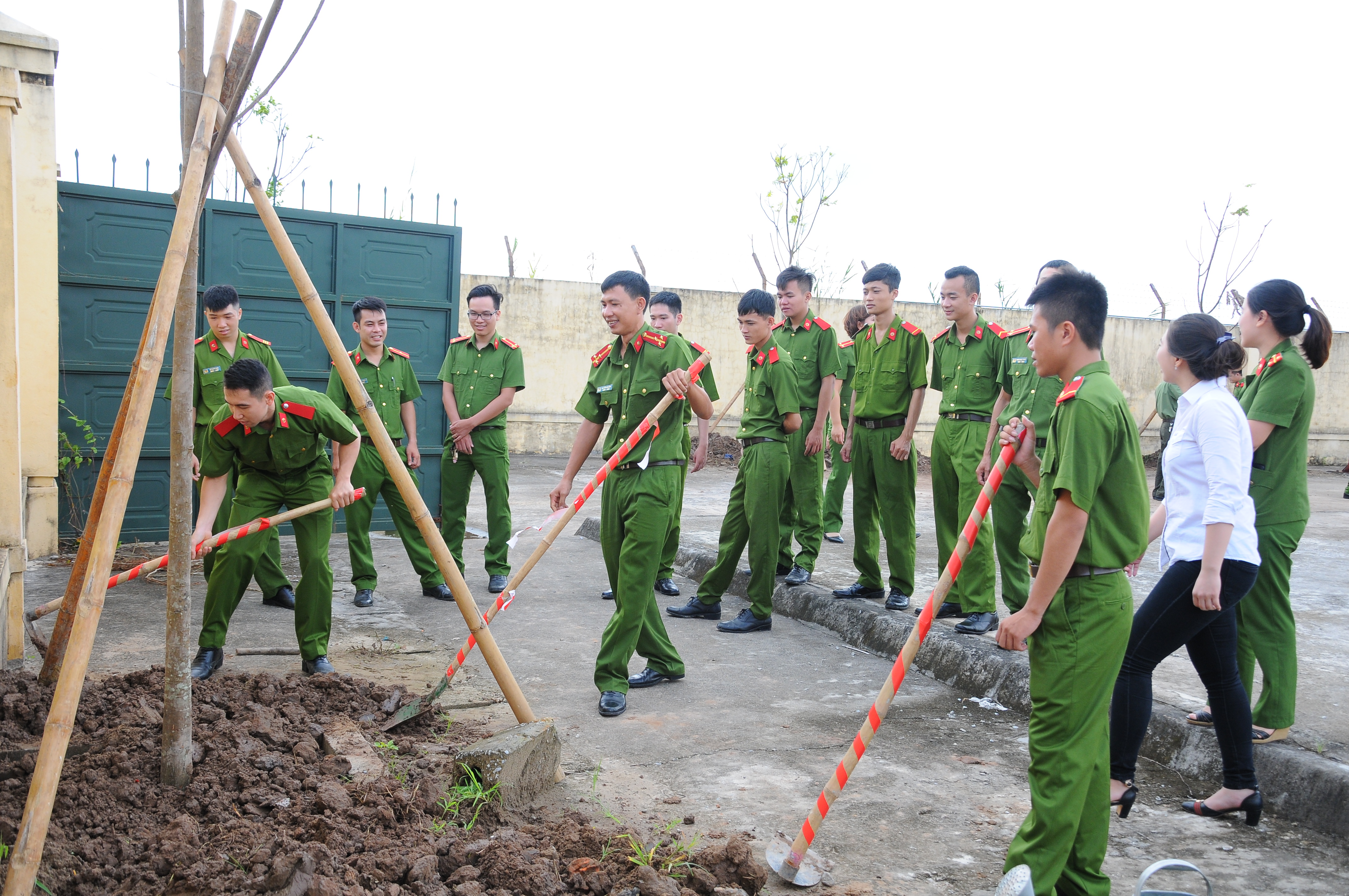 Tuổi trẻ Phòng Cảnh sát thi hành án hình sự và hỗ trợ tư pháp:  Siết chặt kỷ luật, kỷ cương, điều lệnh CAND