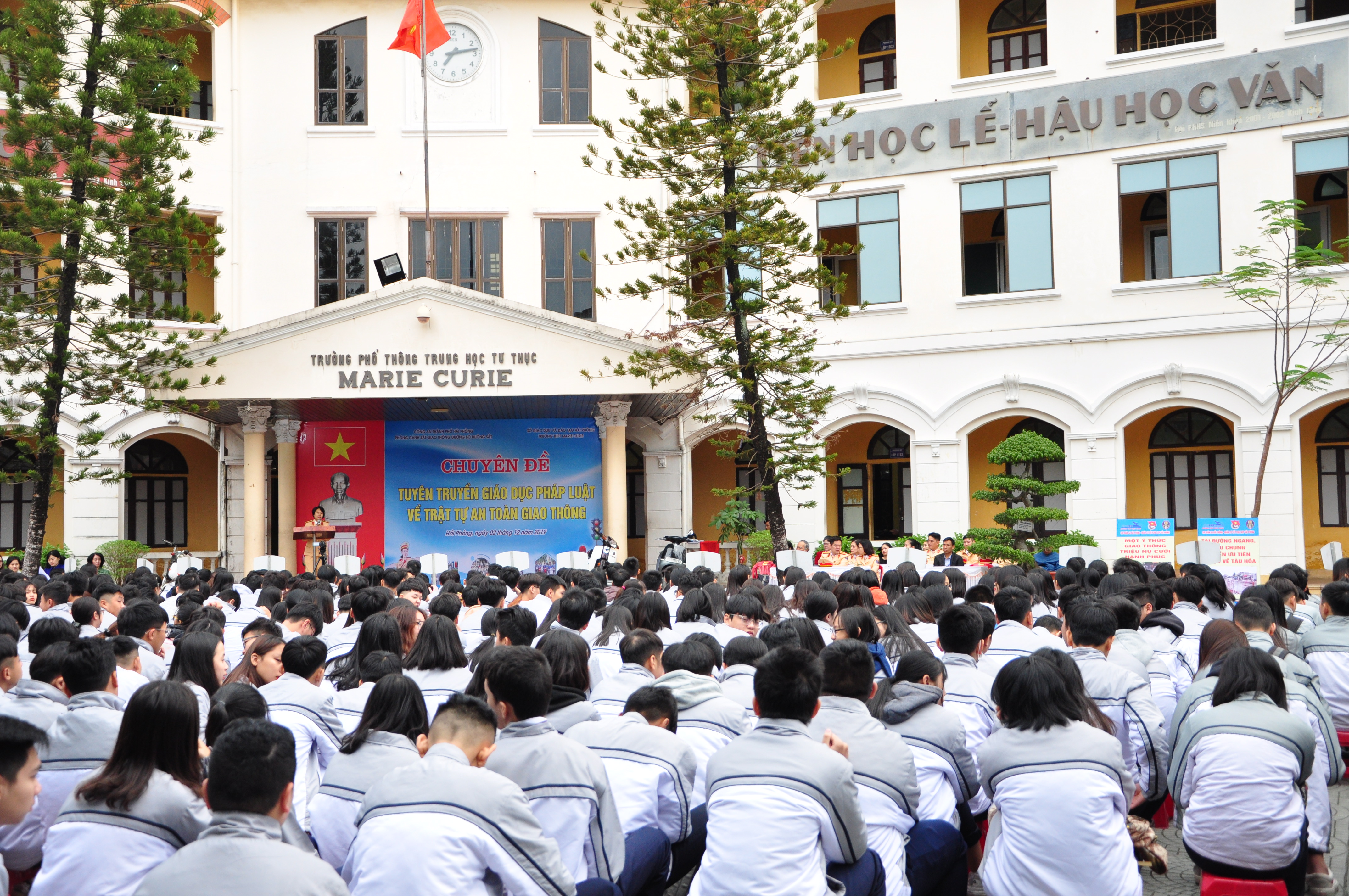 Tuyên truyền giao thông cho 850 học sinh Trường THPT Marie Curie